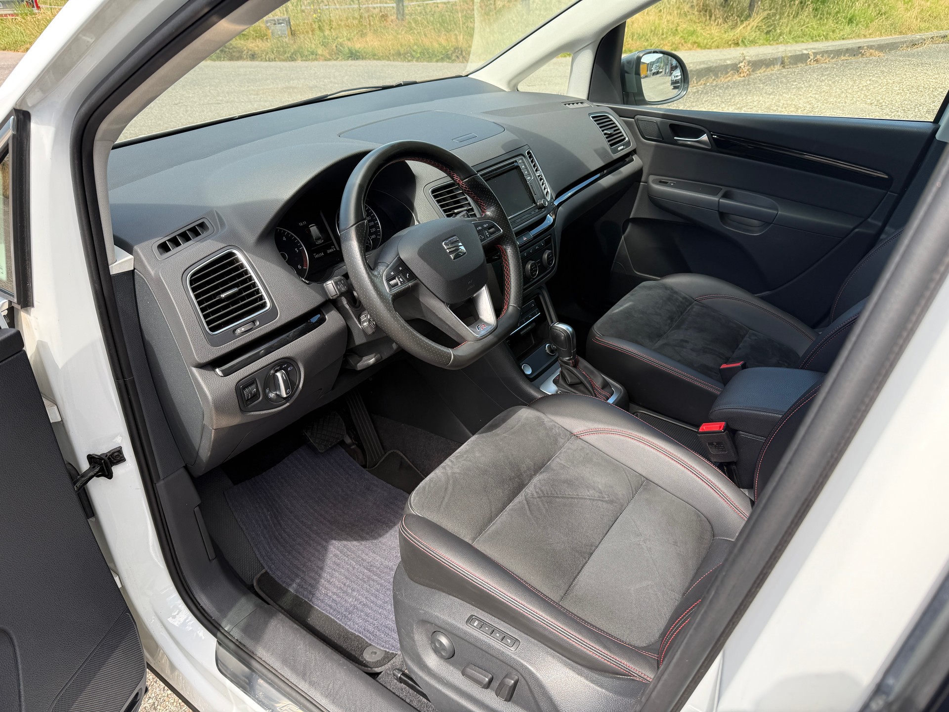 SEAT Alhambra 2.0 TDI Hola FR DSG-image-10