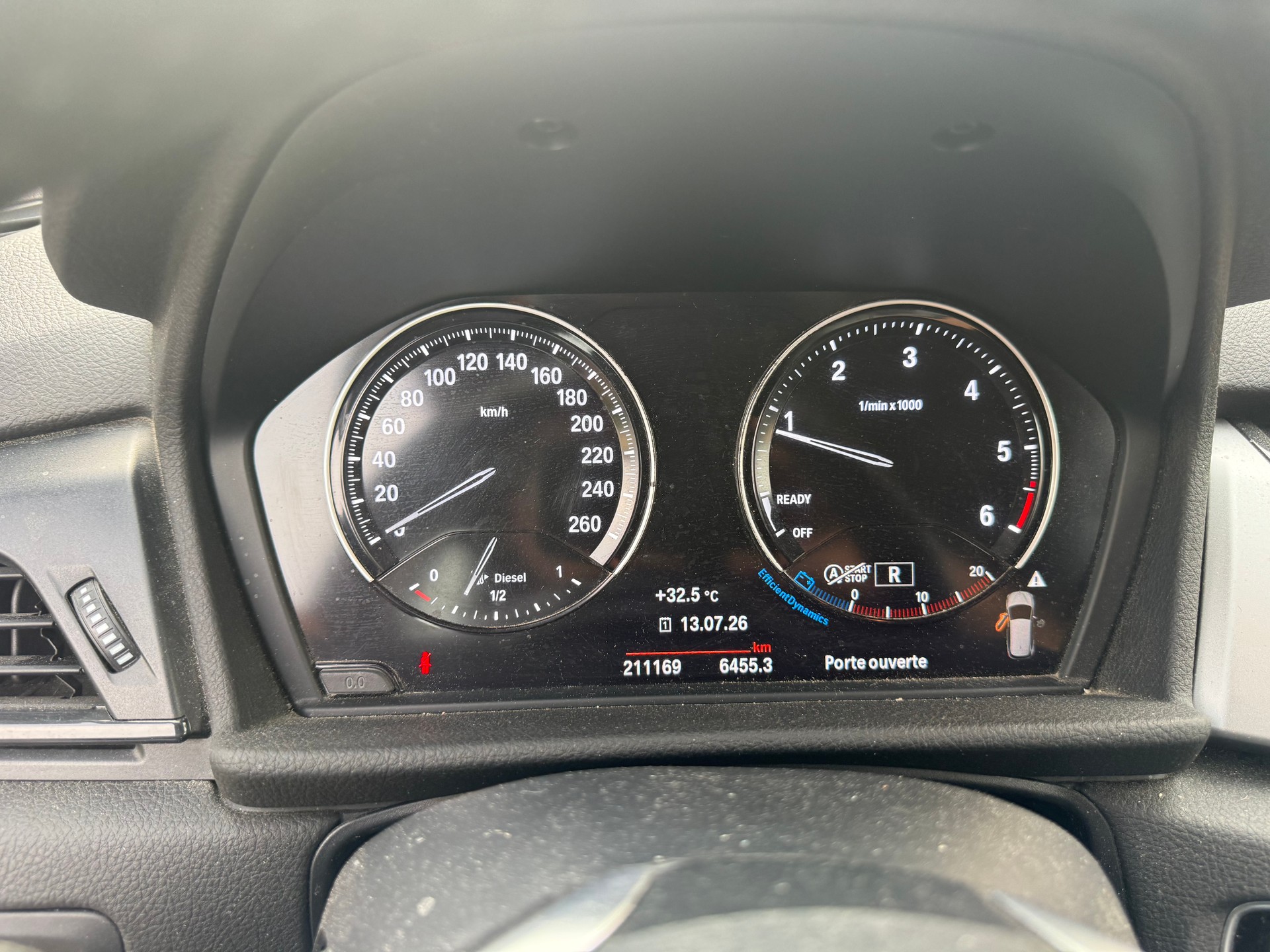 BMW 218d xDrive Active Tourer Swiss Advantage Sport-image-13