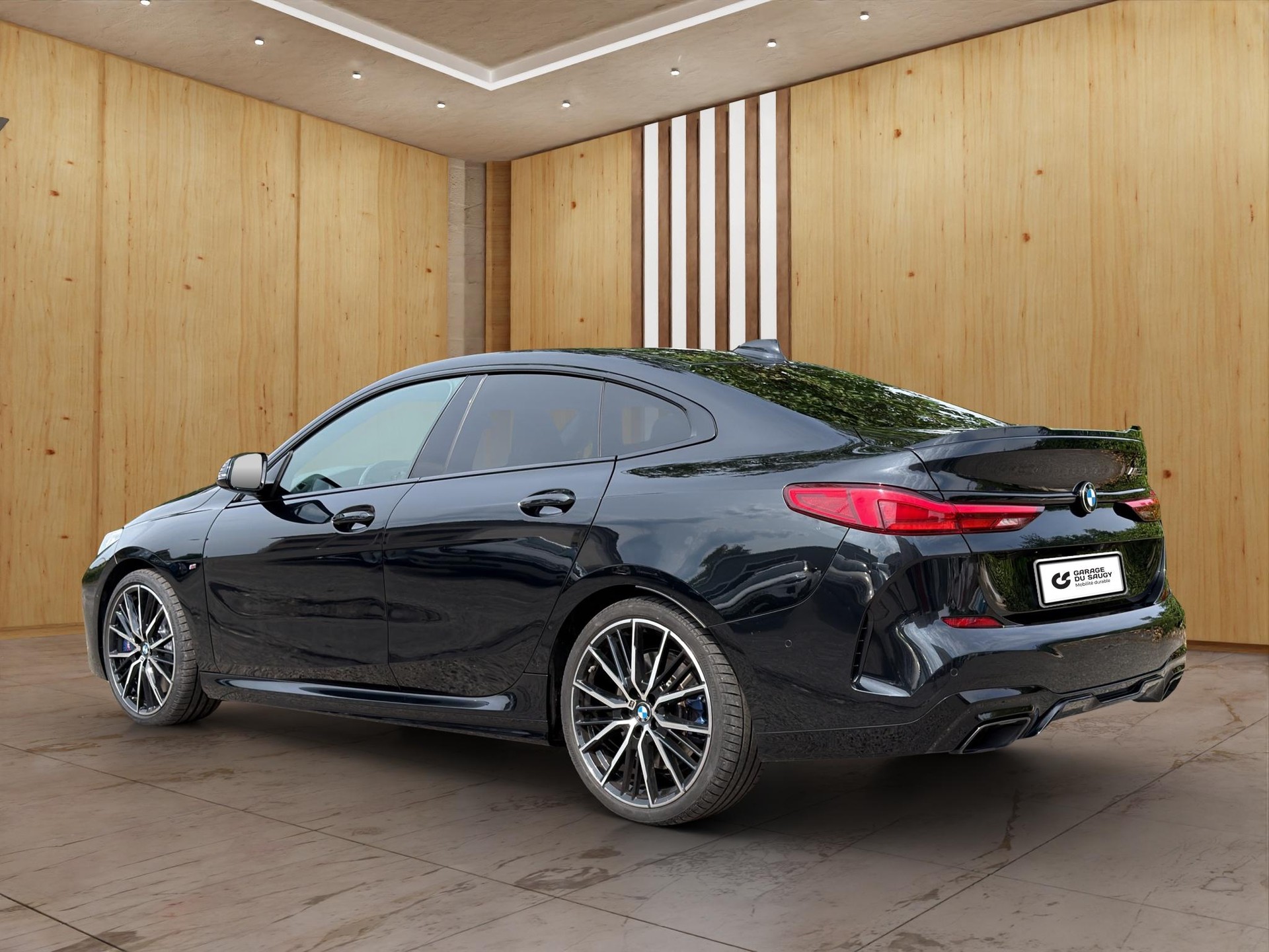 BMW M235i xDrive Gran Coupé-showroom-element-3