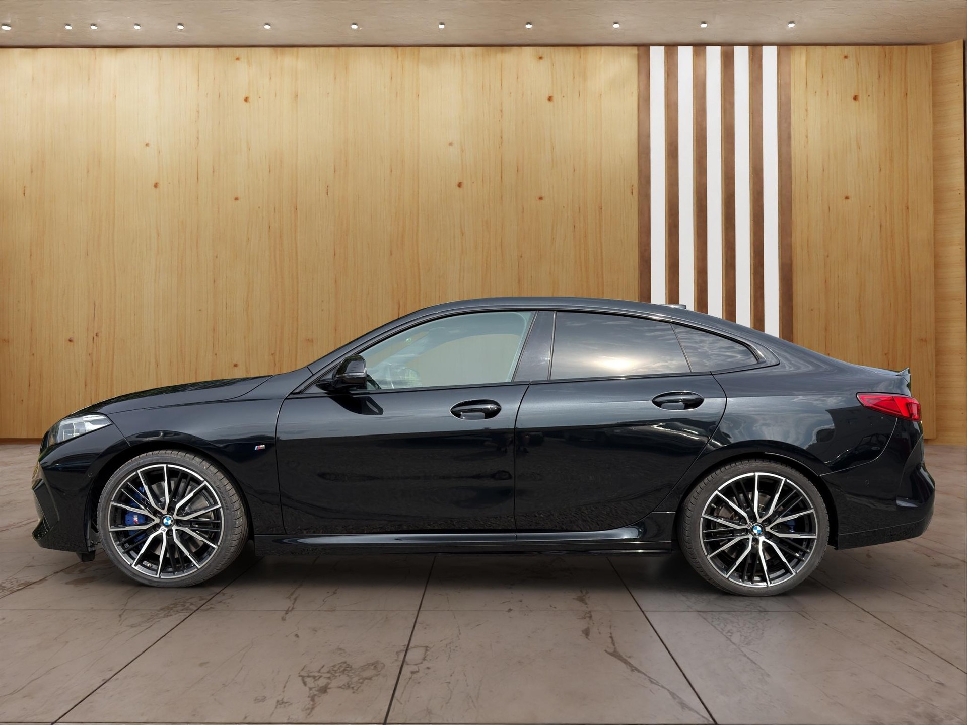 BMW M235i xDrive Gran Coupé-showroom-element-2
