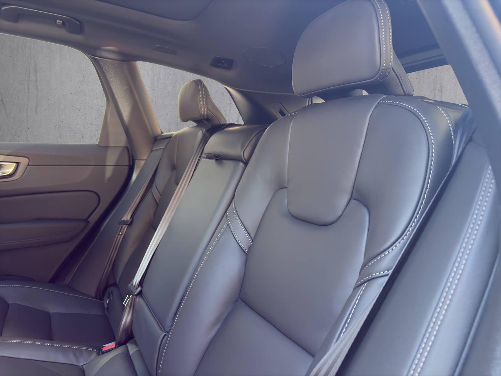 VOLVO XC60 T6 eAWD PluginHybrid Ultra Dark Geartronic-image-12