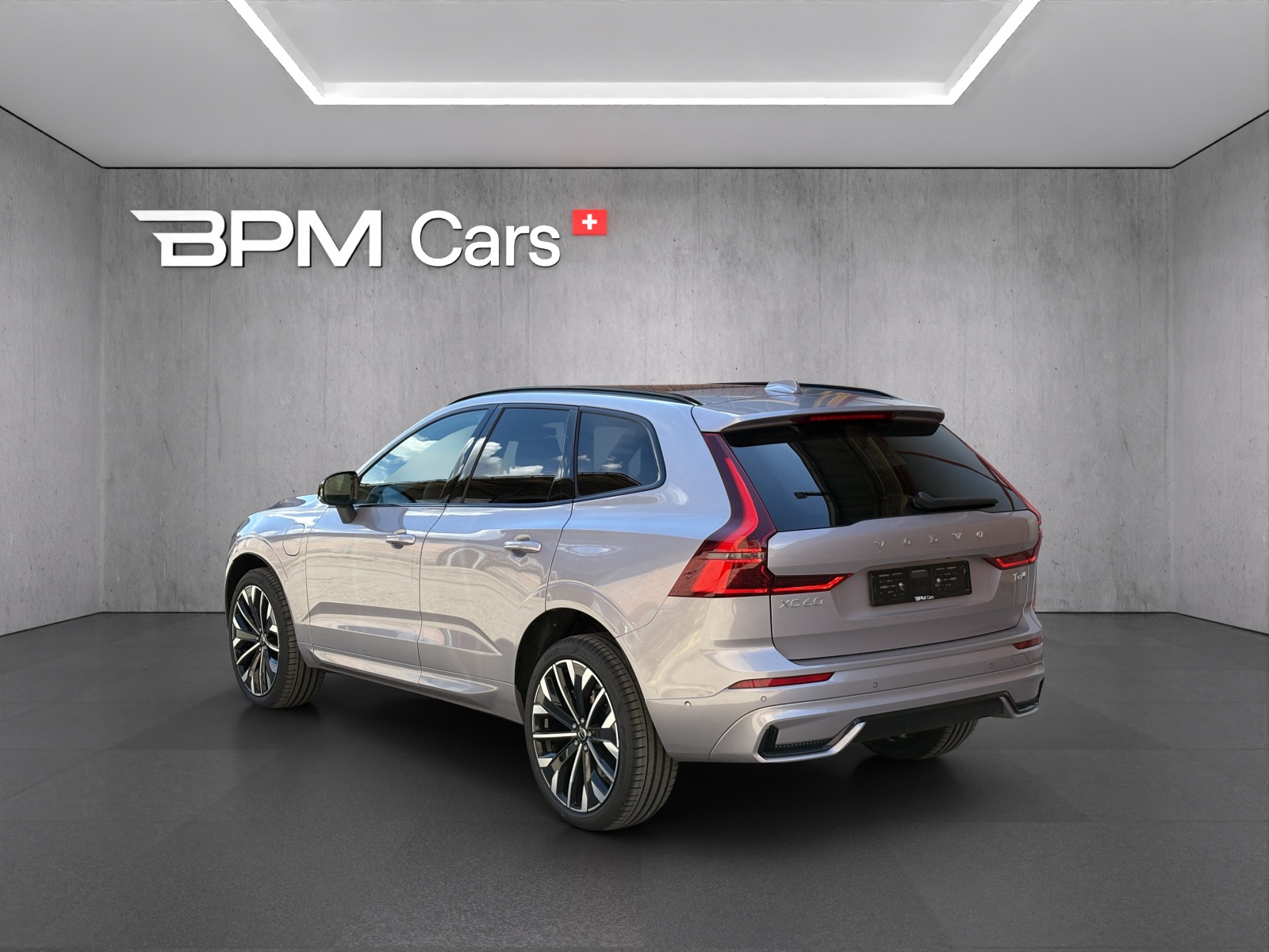 VOLVO XC60 T6 eAWD PluginHybrid Ultra Dark Geartronic-image-5