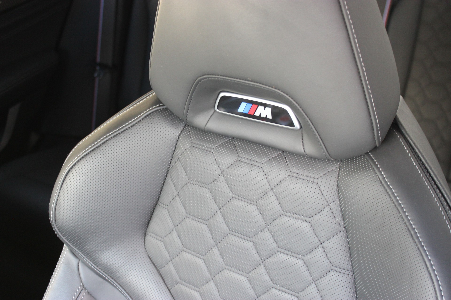 BMW X3 xDrive M Competition *BROOKLYN GRAU METALLIC*-image-13