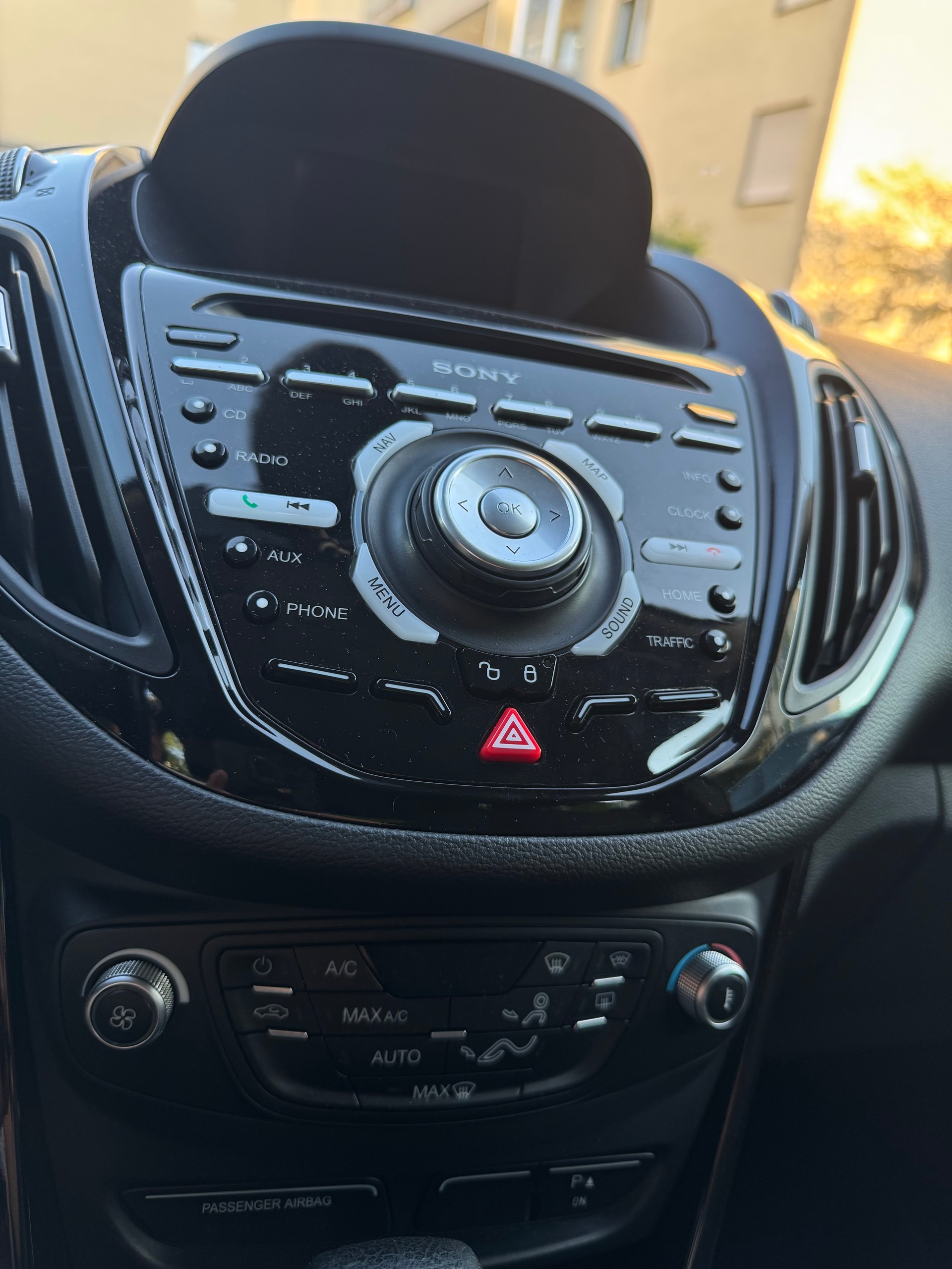FORD 1.6i Ti-VCT Titanium X FPS-image-6