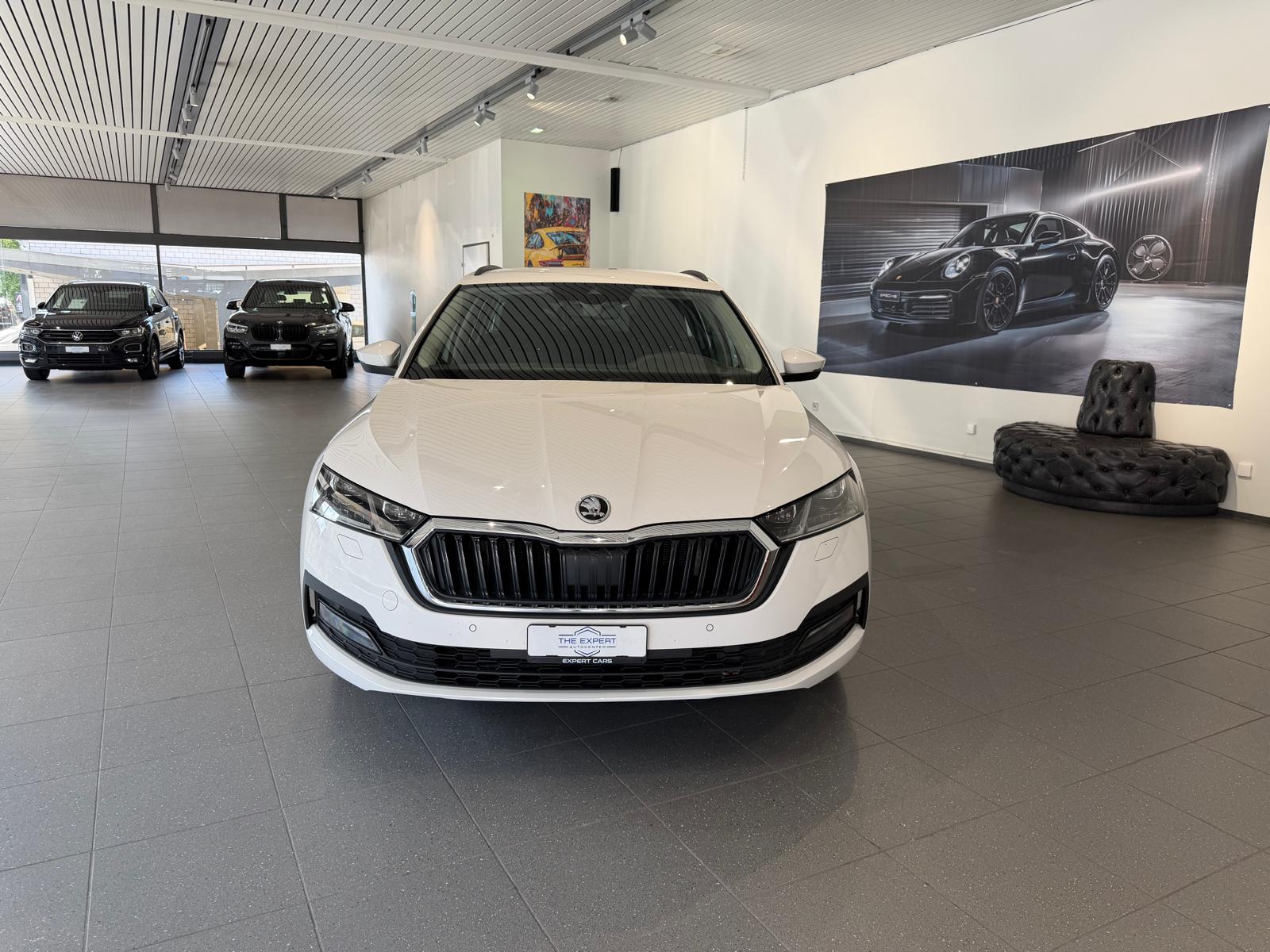 SKODA Octavia Combi 2.0 TDI DSG Ambition-image-1