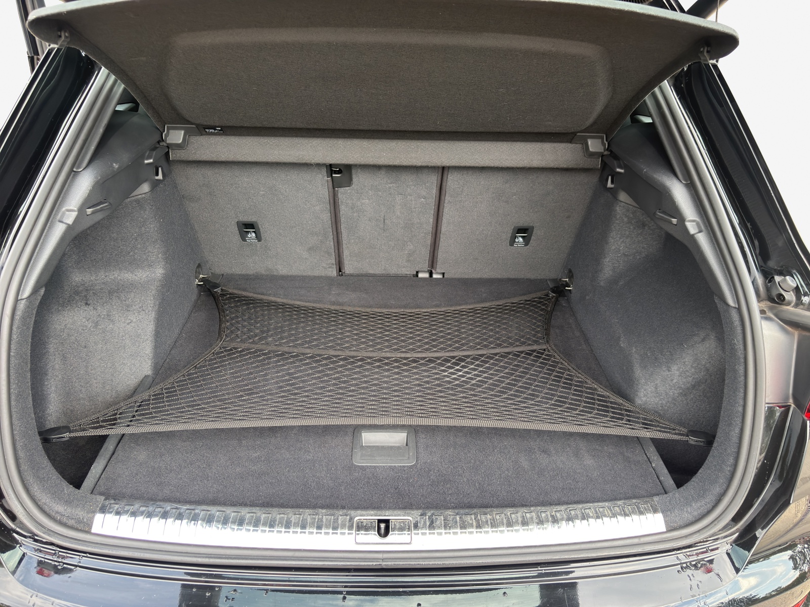 AUDI Q3 40 TFSI S line quattro S-tronic-image-12