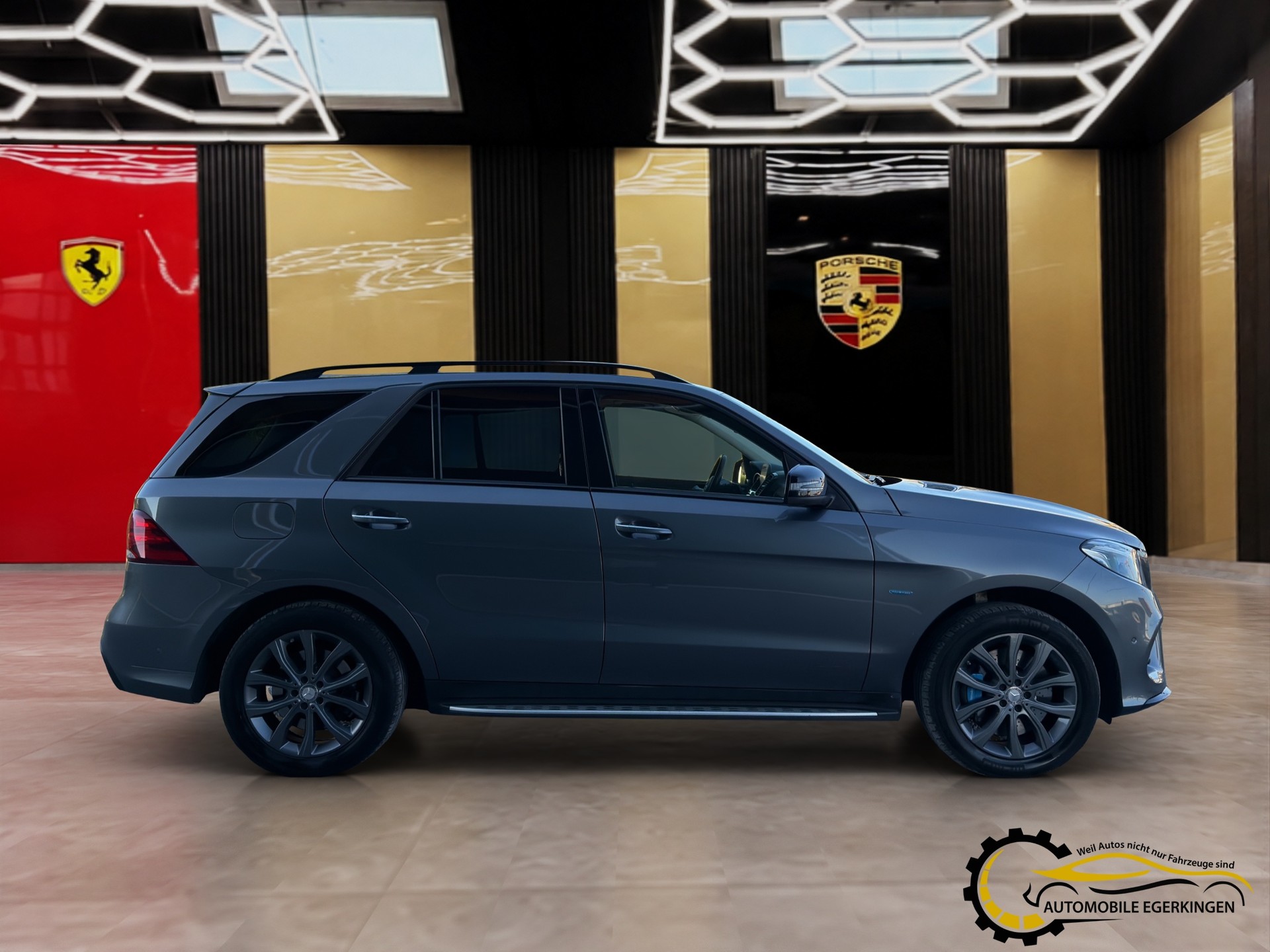 MERCEDES-BENZ GLE 500 e AMG Line 4Matic 7G-Tronic-showroom-element-3
