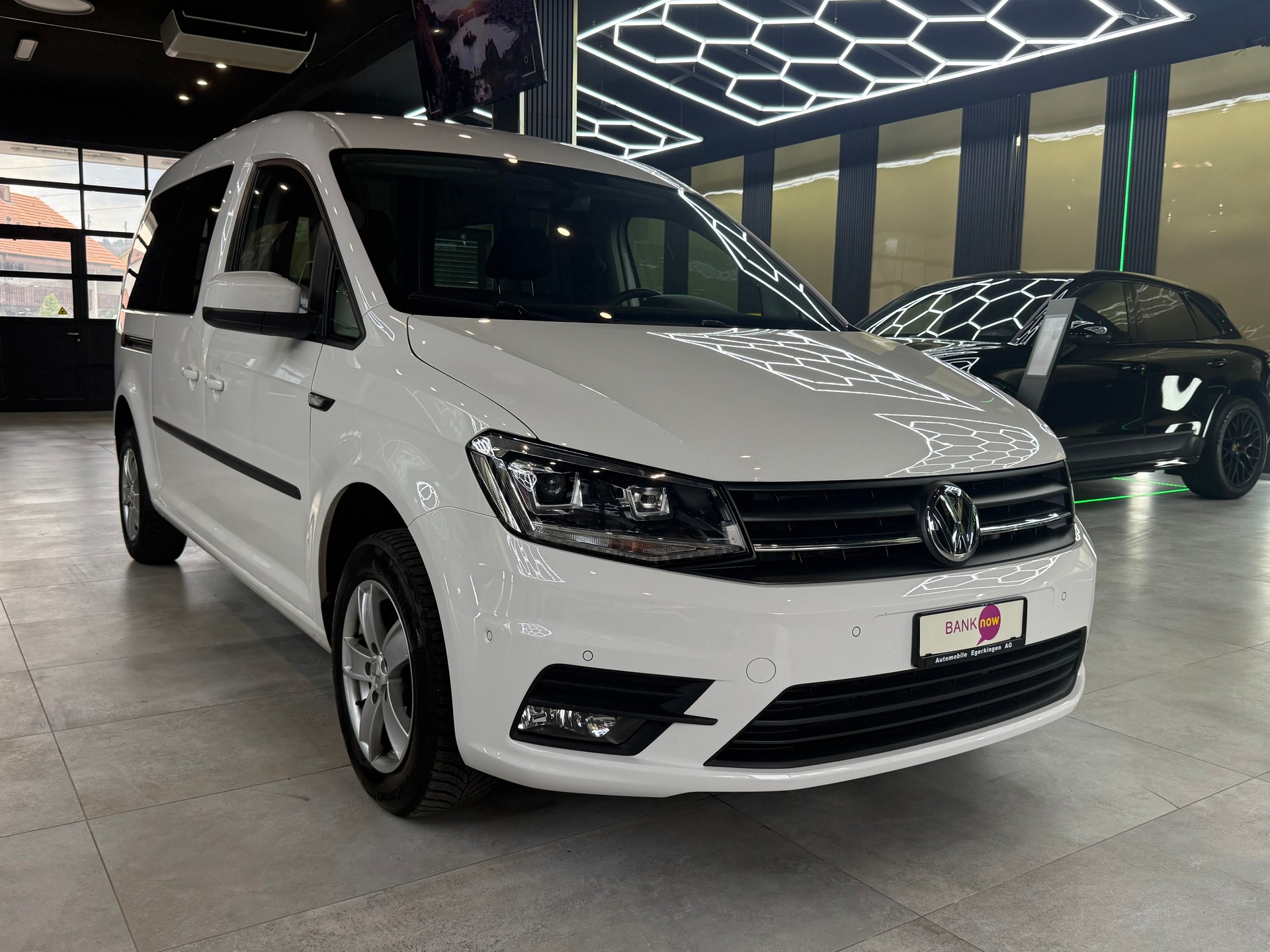 VW Caddy Maxi 2.0TDI BlueMotion Technology DSG-showroom-element-2