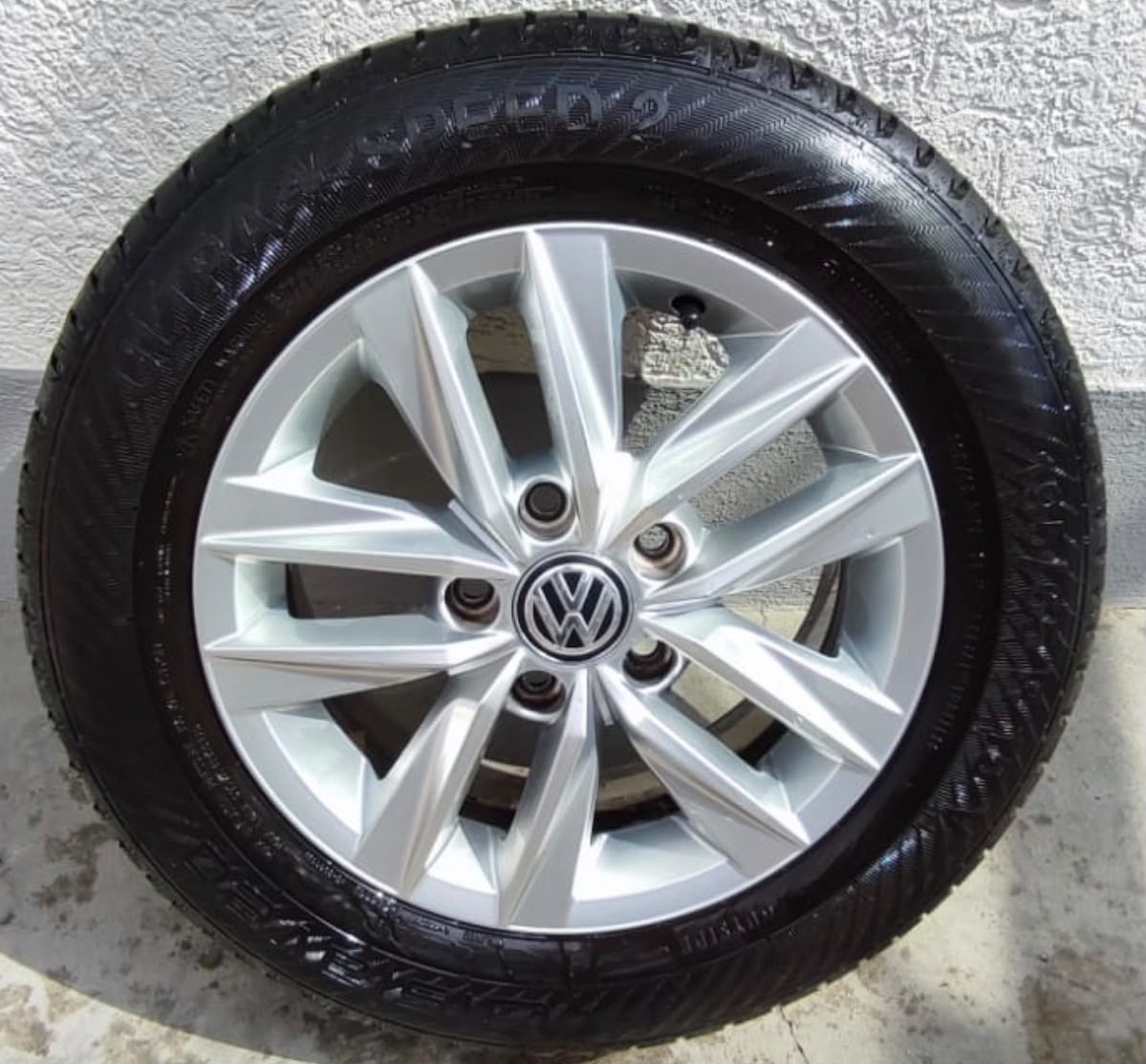 VW Caddy Maxi 2.0TDI BlueMotion Technology DSG-image-13