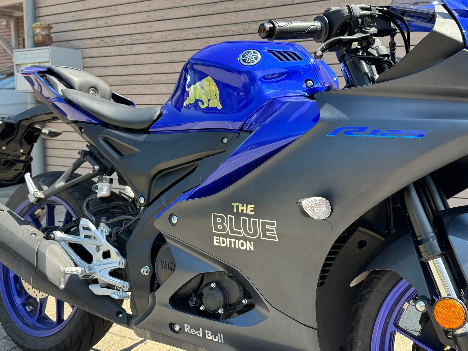 YAMAHA YZF-R 125 ABS-image-4