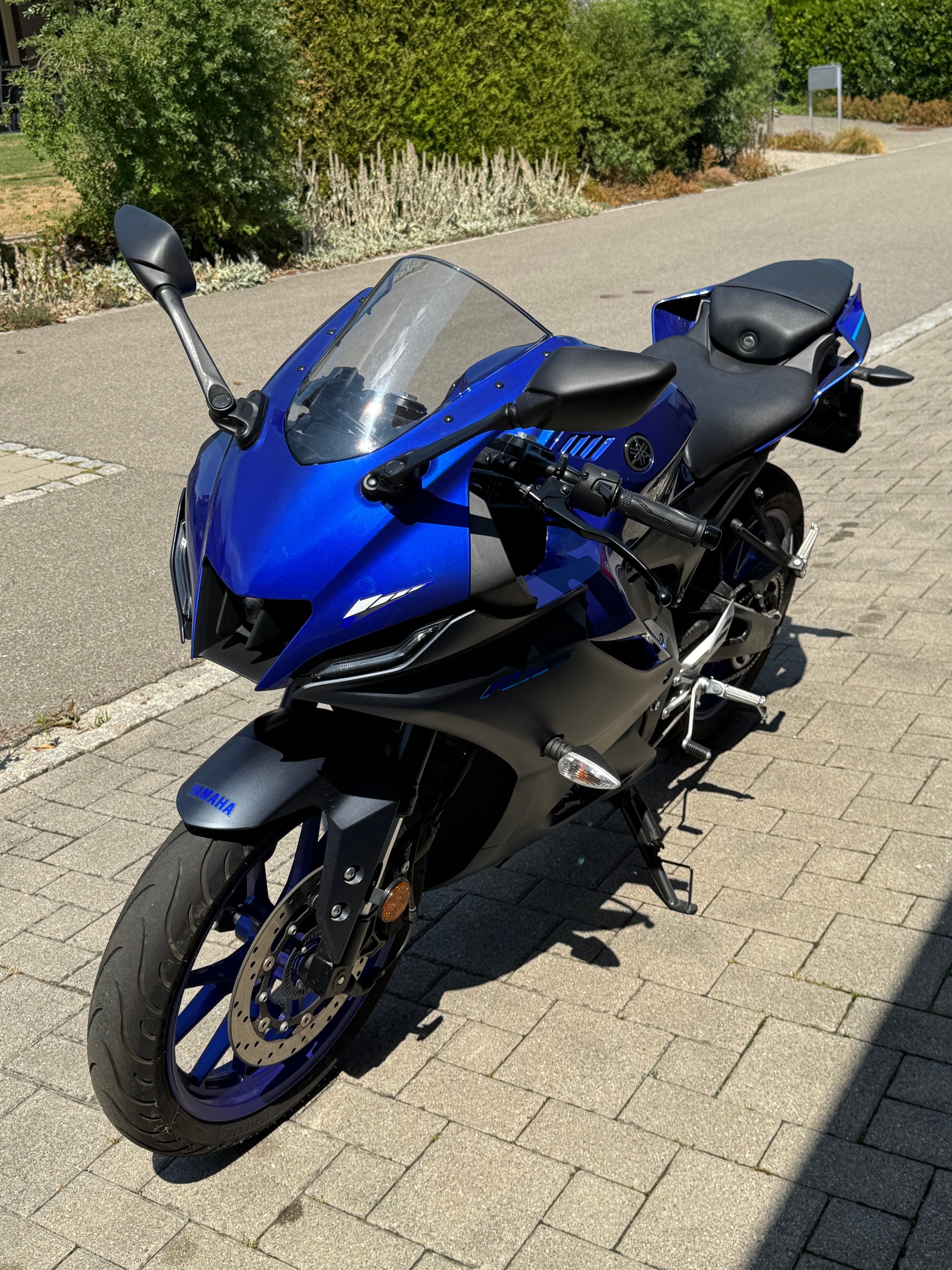 YAMAHA YZF-R 125 ABS-image-3