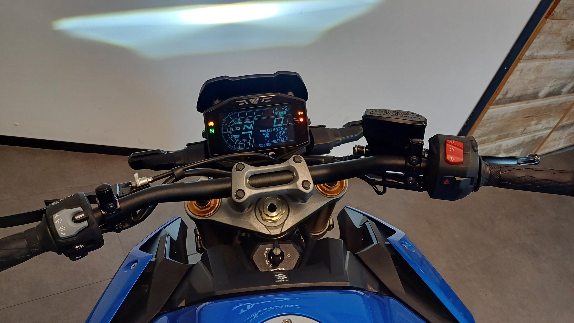 SUZUKI GSX-S 1000-image-15
