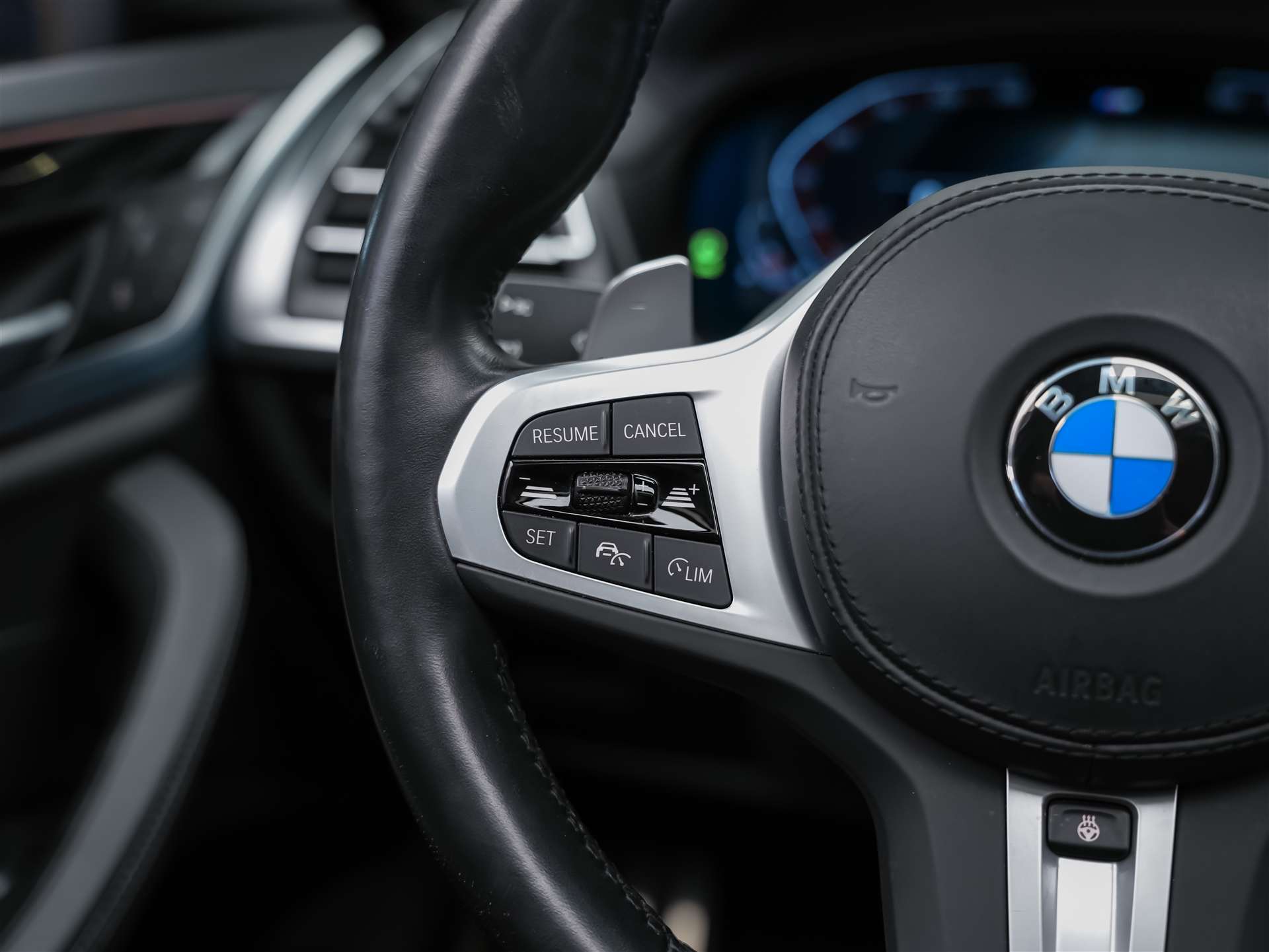 BMW X3 xDrive 20i M Sport *Panorama*BMW Laser*Lenkradheizung*AHK*-image-30