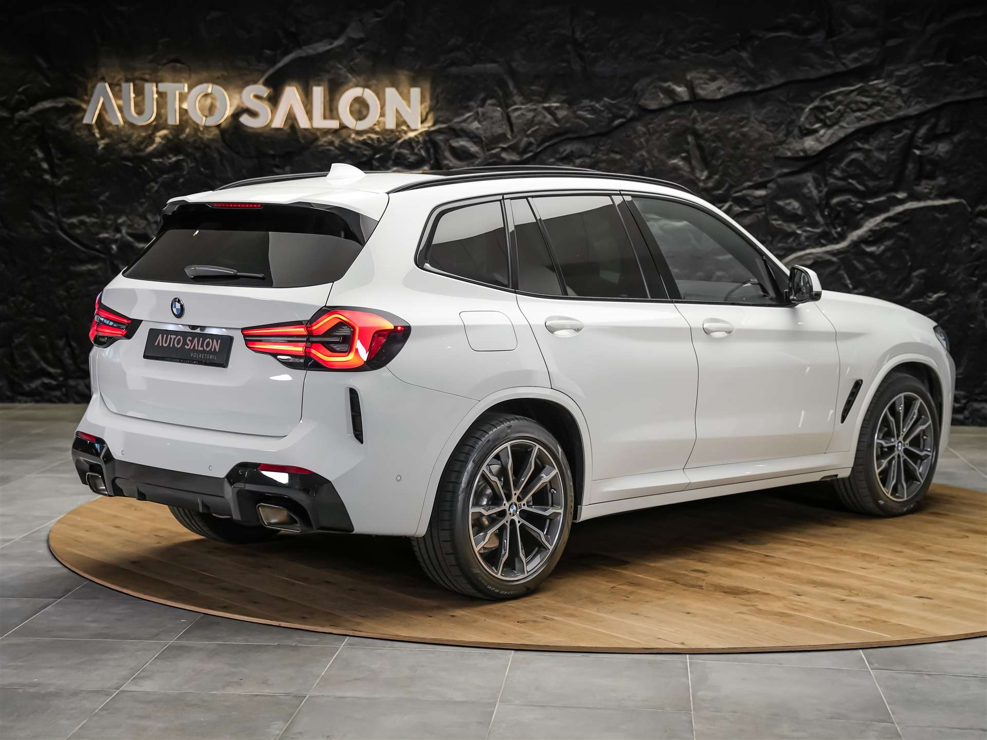 BMW X3 xDrive 20i M Sport *Panorama*BMW Laser*Lenkradheizung*AHK*-image-5