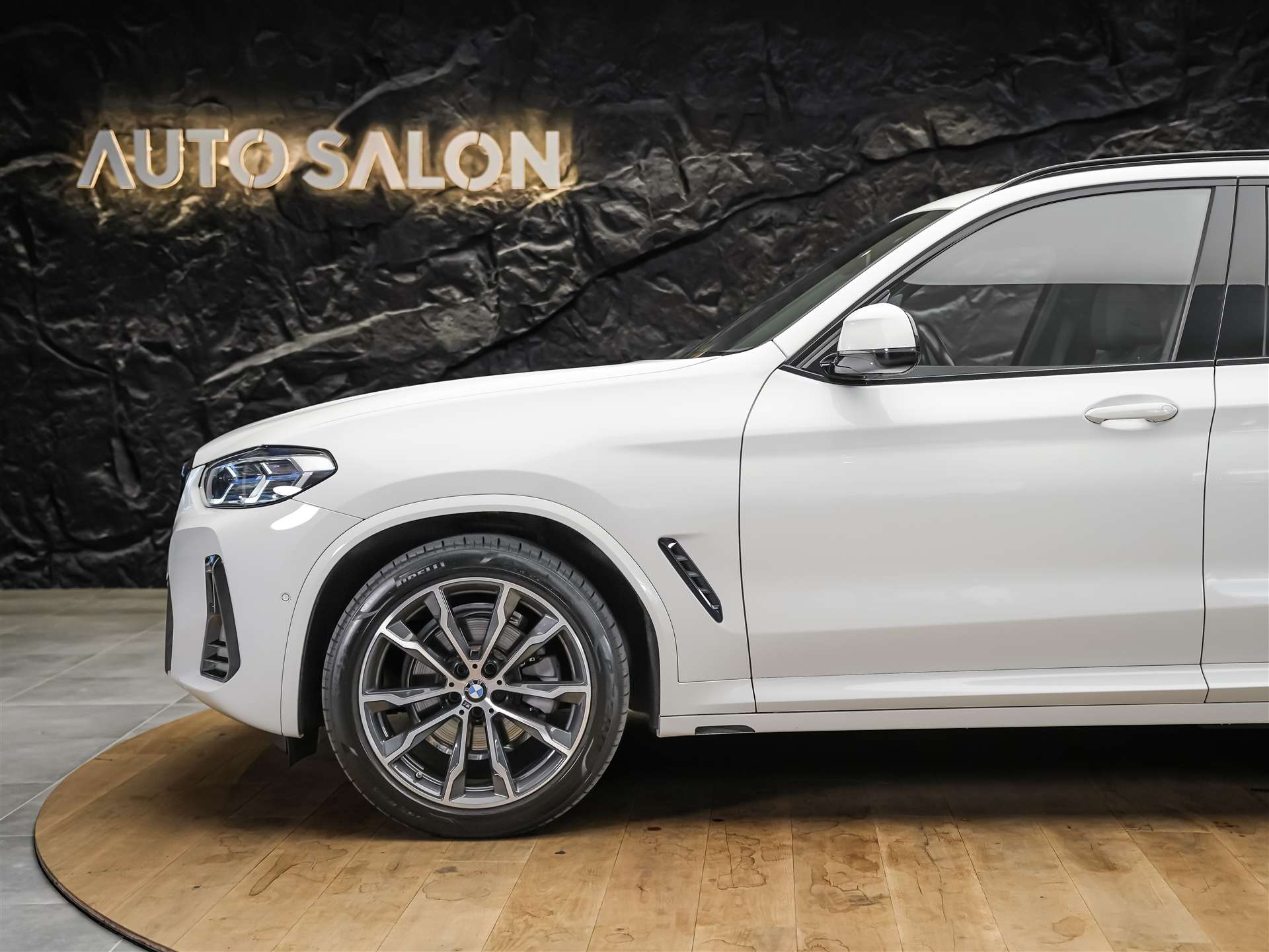 BMW X3 xDrive 20i M Sport *Panorama*BMW Laser*Lenkradheizung*AHK*-image-18