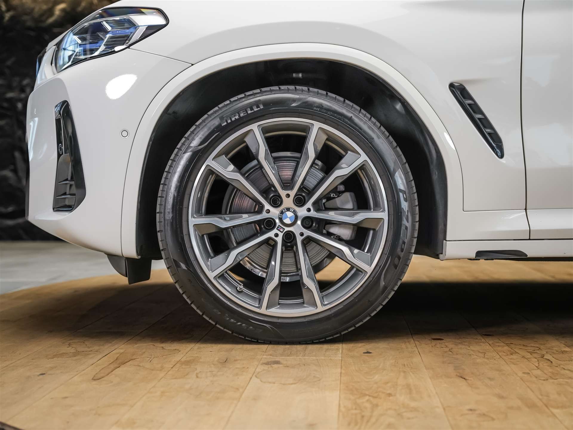 BMW X3 xDrive 20i M Sport *Panorama*BMW Laser*Lenkradheizung*AHK*-image-19