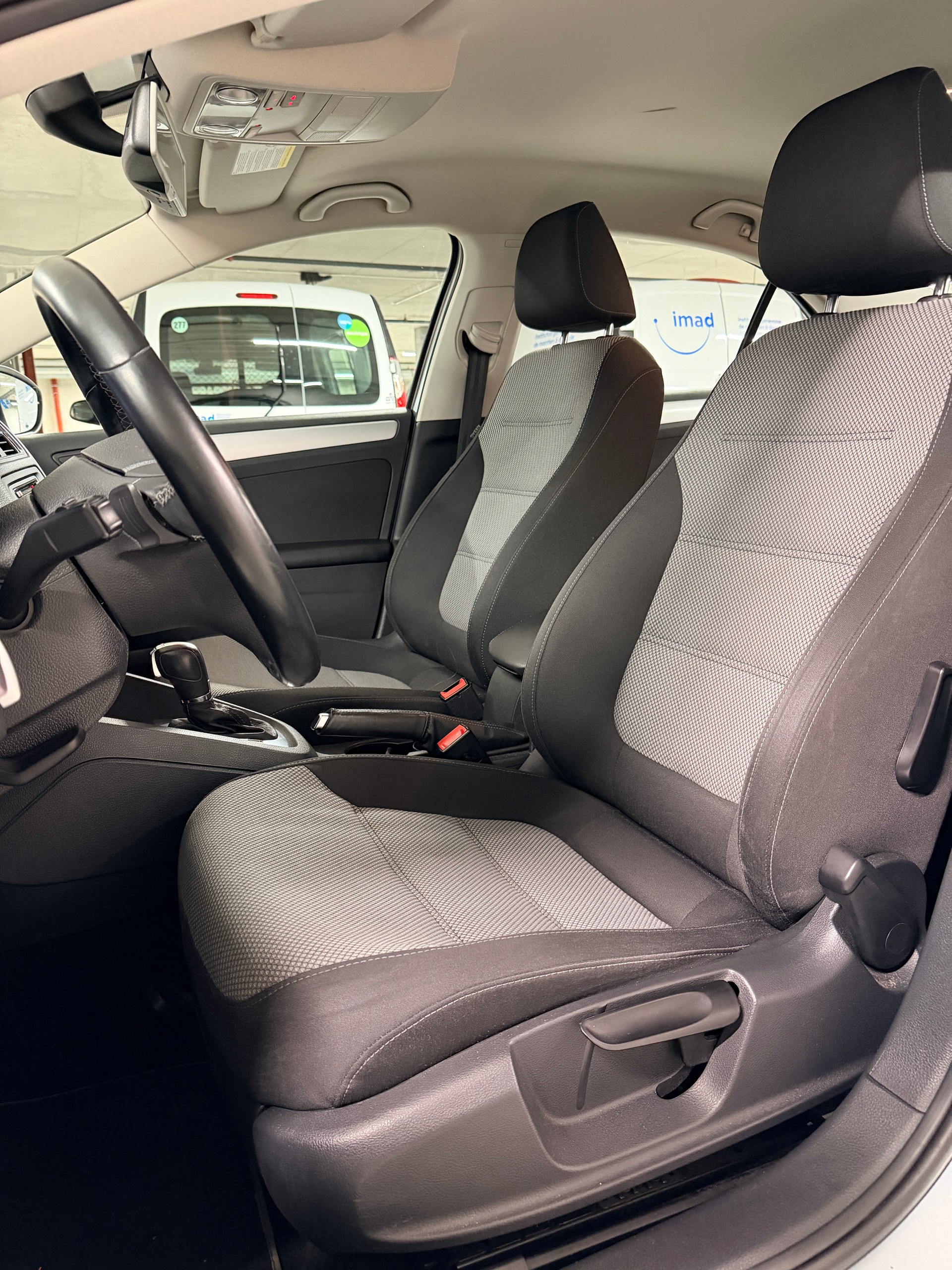 VW Jetta 1.4 TSI Hybrid Highline DSG-image-15