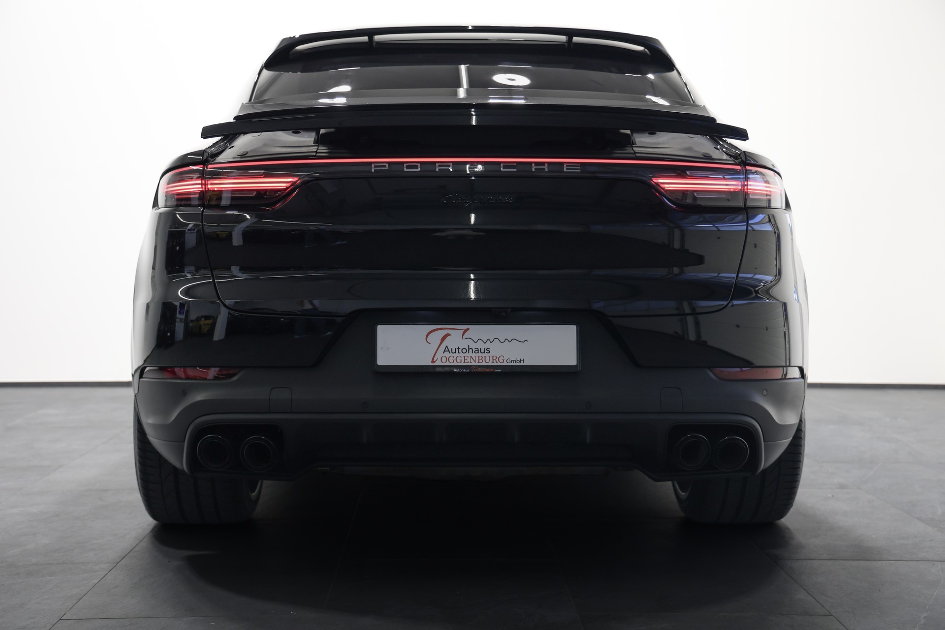 PORSCHE Cayenne Coupé *CH-Fahrzeug*Porsche Approved bis 29.07.2027*AHK 3500kg*-image-11