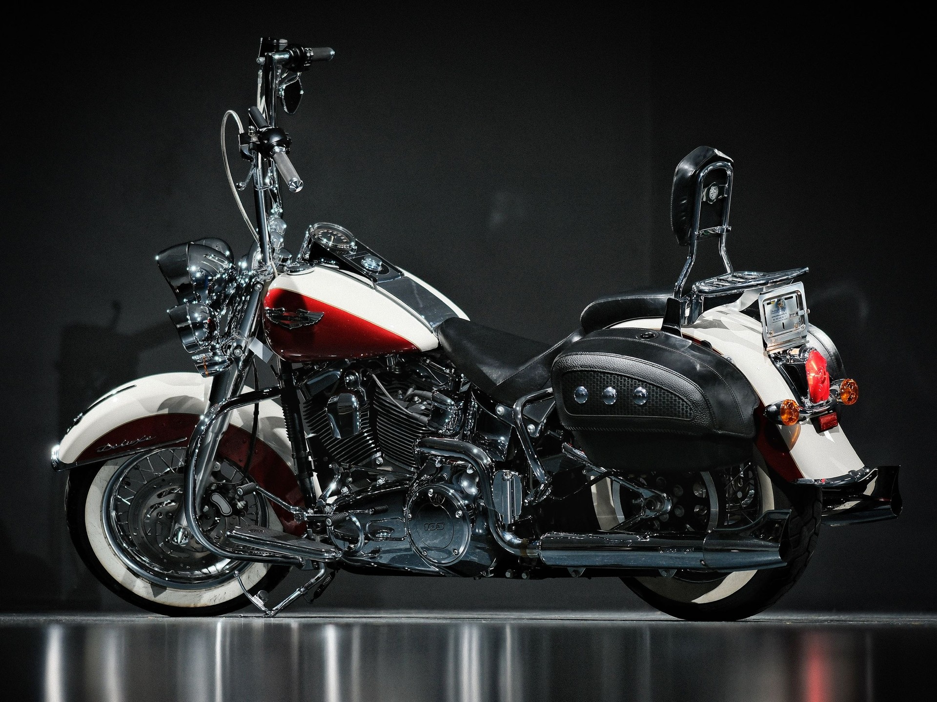 HARLEY-DAVIDSON FLSTN Softail Deluxe ABS-image-2