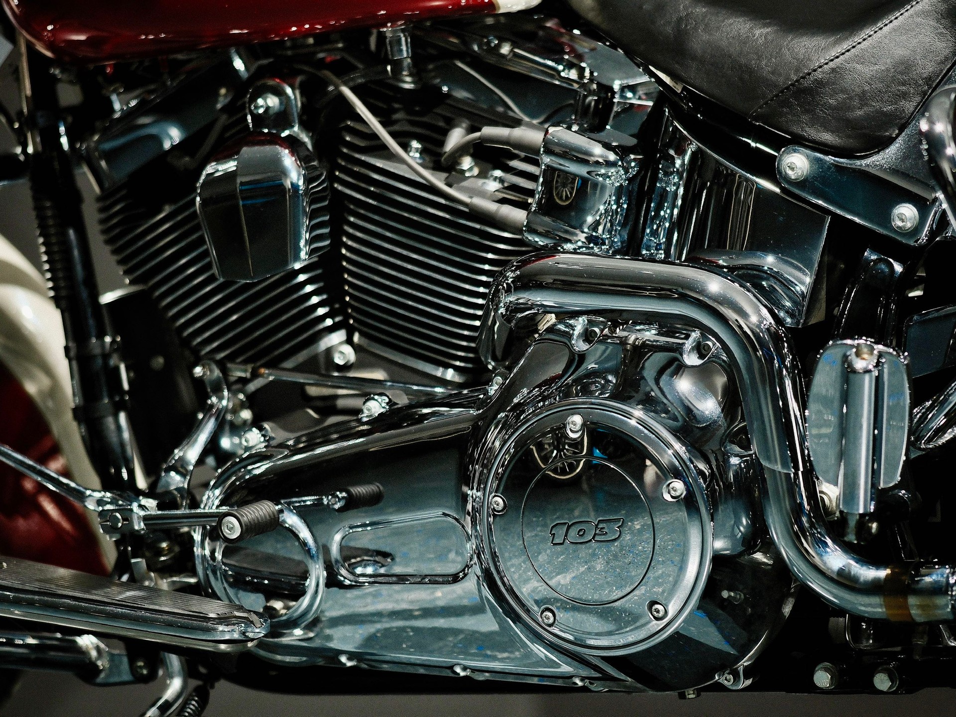 HARLEY-DAVIDSON FLSTN Softail Deluxe ABS-image-10