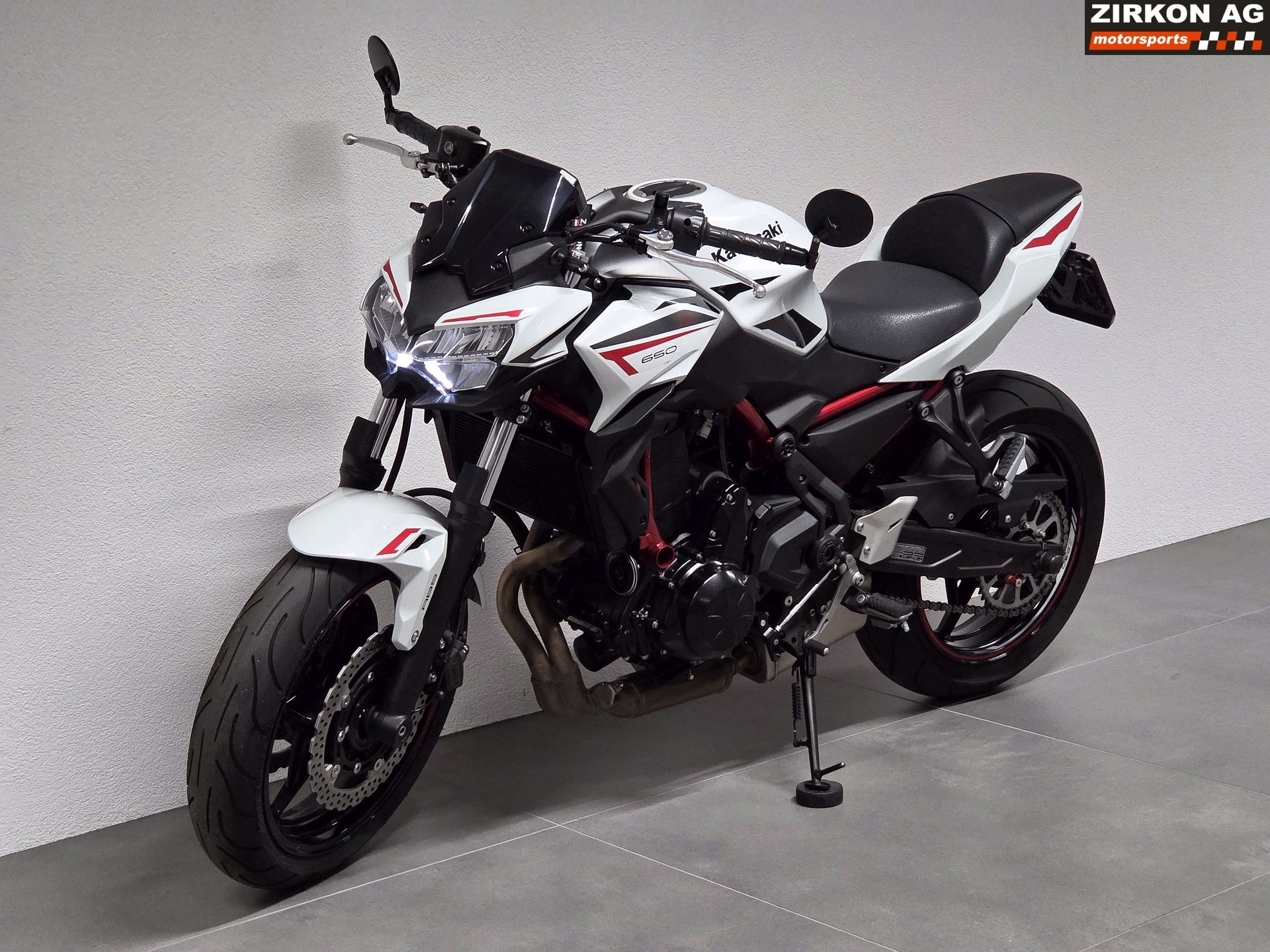 KAWASAKI Z 650 (35/50kW)-image-8