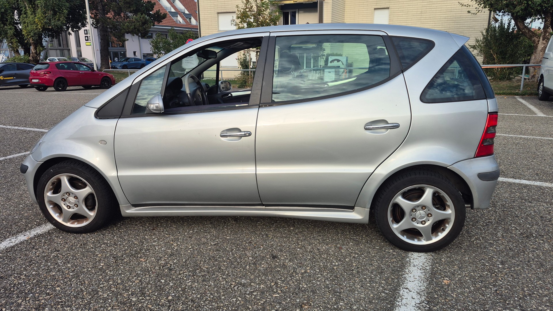 MERCEDES-BENZ A 210 L Evolution-image-7