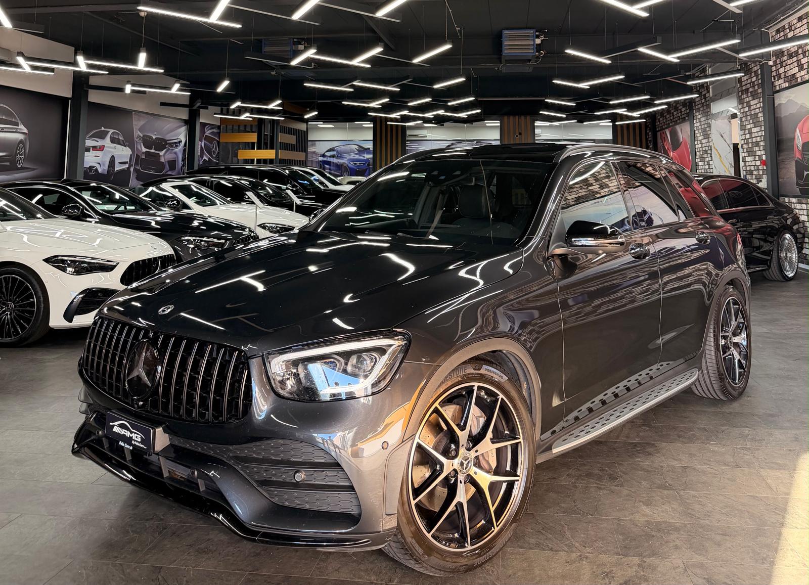 MERCEDES-BENZ GLC 300 AMG (GLC63 AMG Bodykit) Limited Dark Grey Performance 4Matic 9G-Tronic 2Jahre Garantie