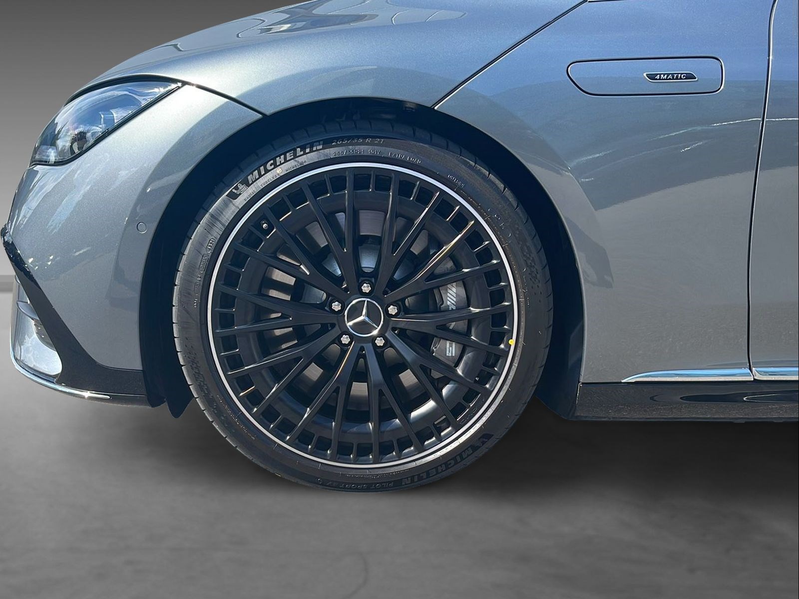 MERCEDES-BENZ EQE 43 4Matic-image-5
