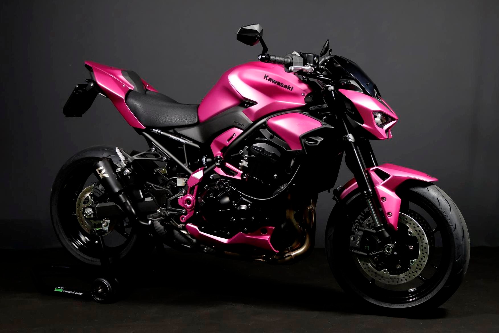 KAWASAKI Z 900 (91/70/35 KW) *Pretty Pink* Level 3-image-2