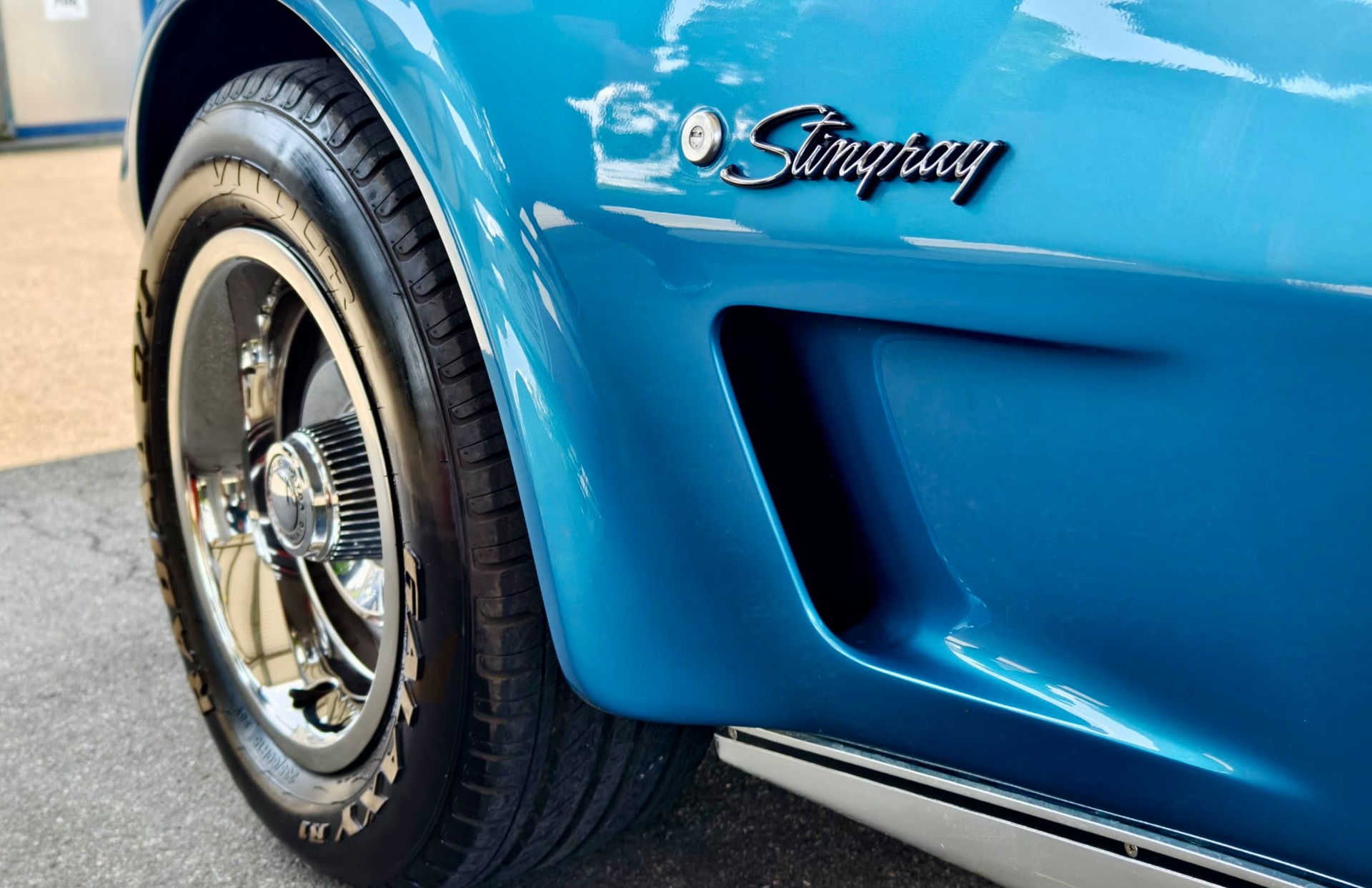 CHEVROLET Corvette Stingray Targa C3 454-V8-image-11