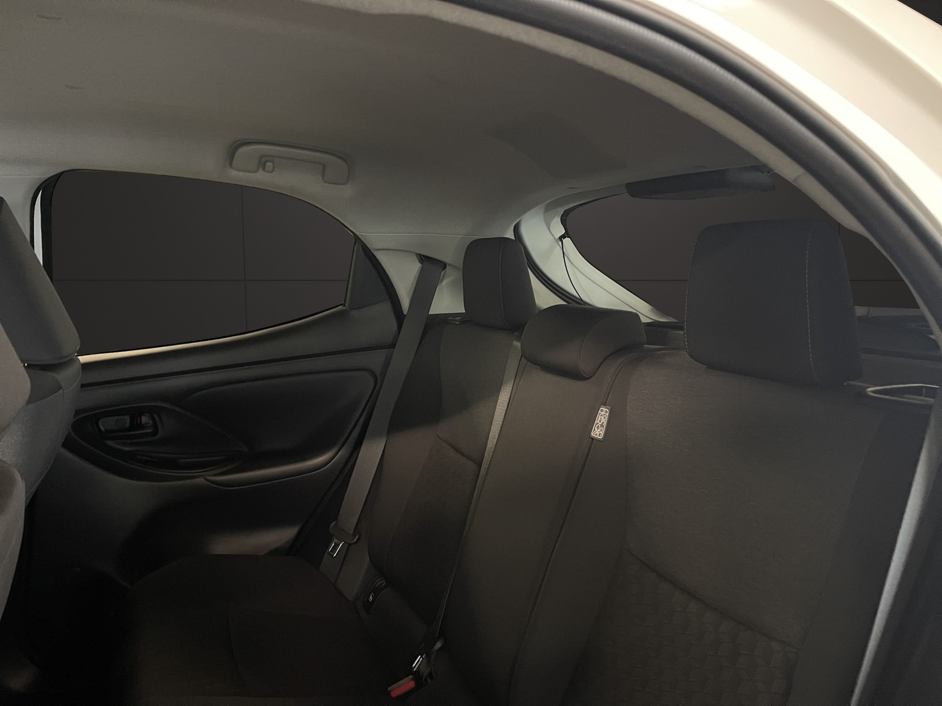 TOYOTA Yaris 1.5 Trend e-CVT-image-11