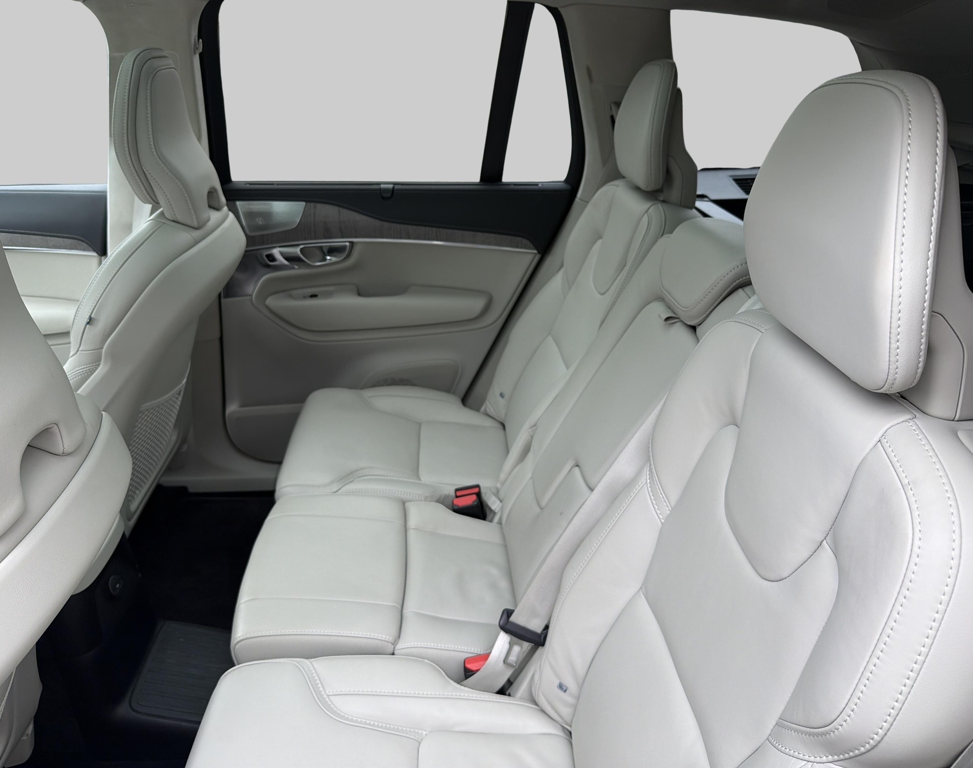 VOLVO XC90 2.0 T8 TE Ultimate Dark 7-image-6