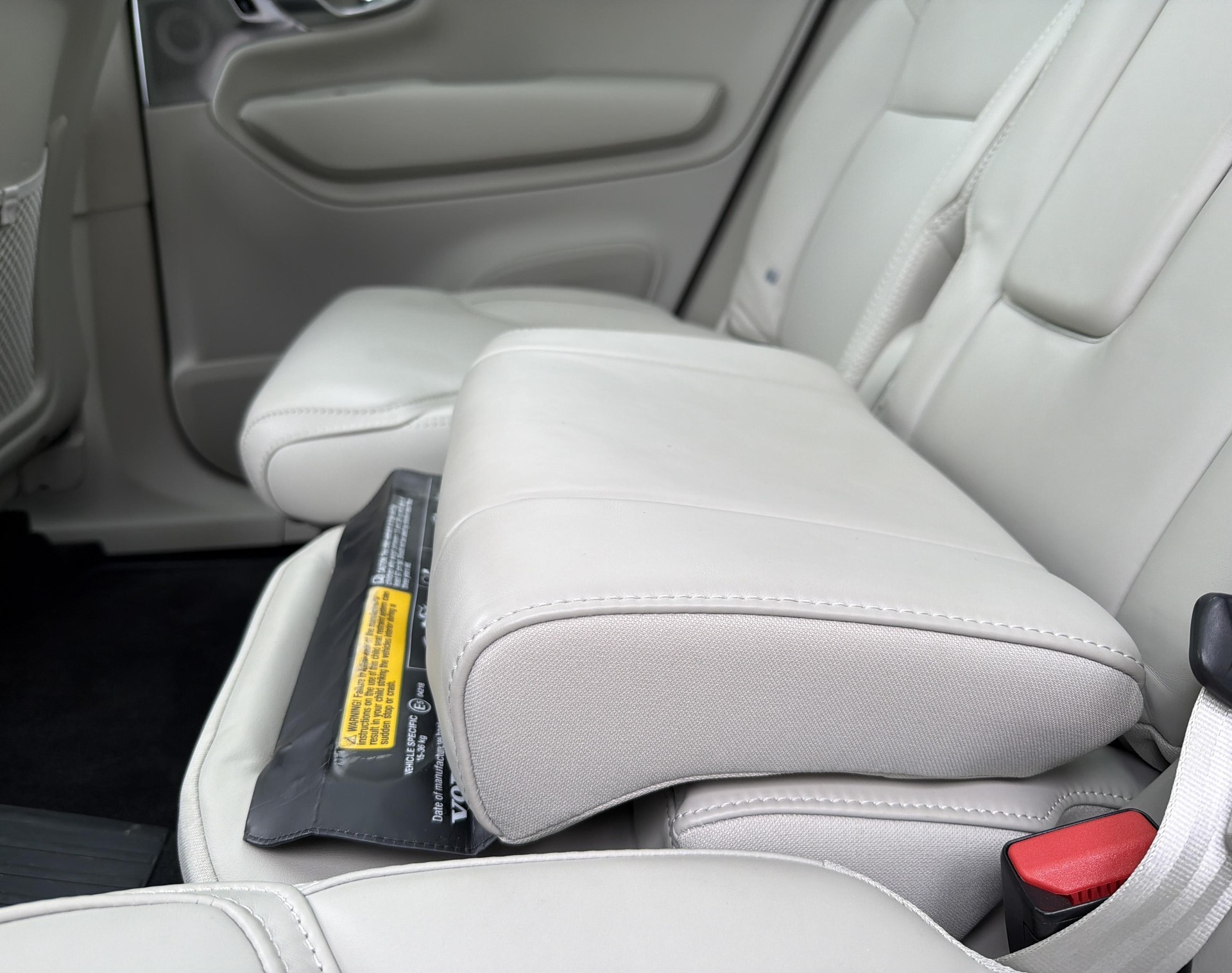 VOLVO XC90 2.0 T8 TE Ultimate Dark 7-image-21