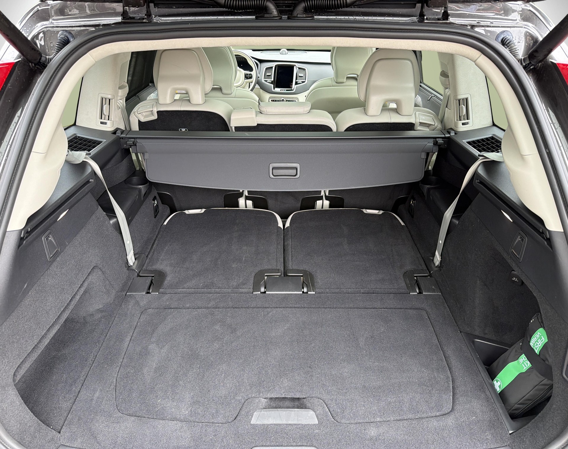 VOLVO XC90 2.0 T8 TE Ultimate Dark 7-image-13