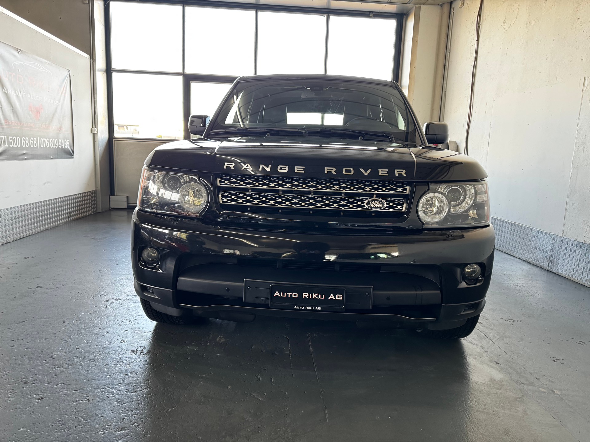 LAND ROVER Range Rover Sport 3.0 TDV6 HSE Automatic-image-4