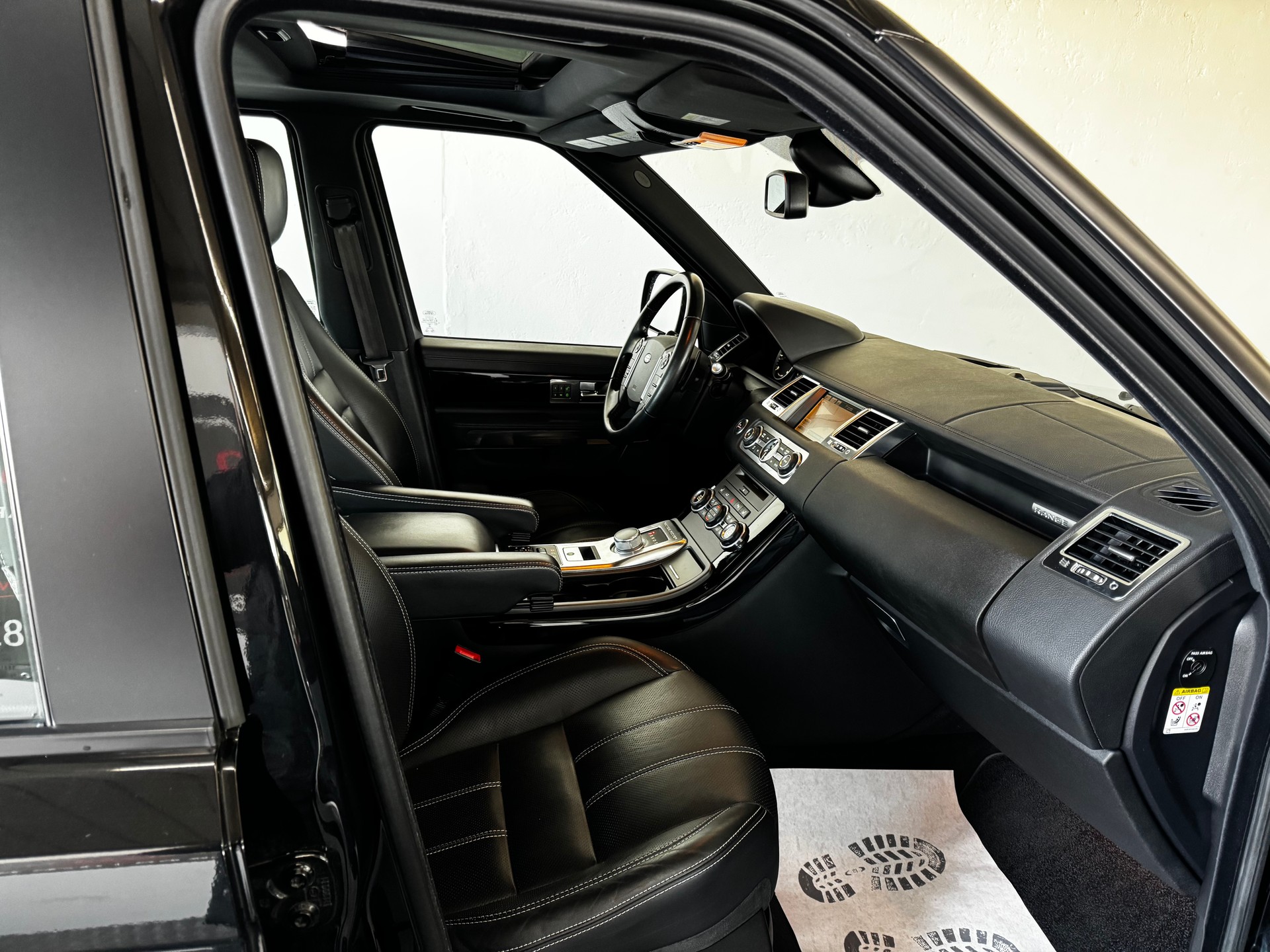 LAND ROVER Range Rover Sport 3.0 TDV6 HSE Automatic-image-20
