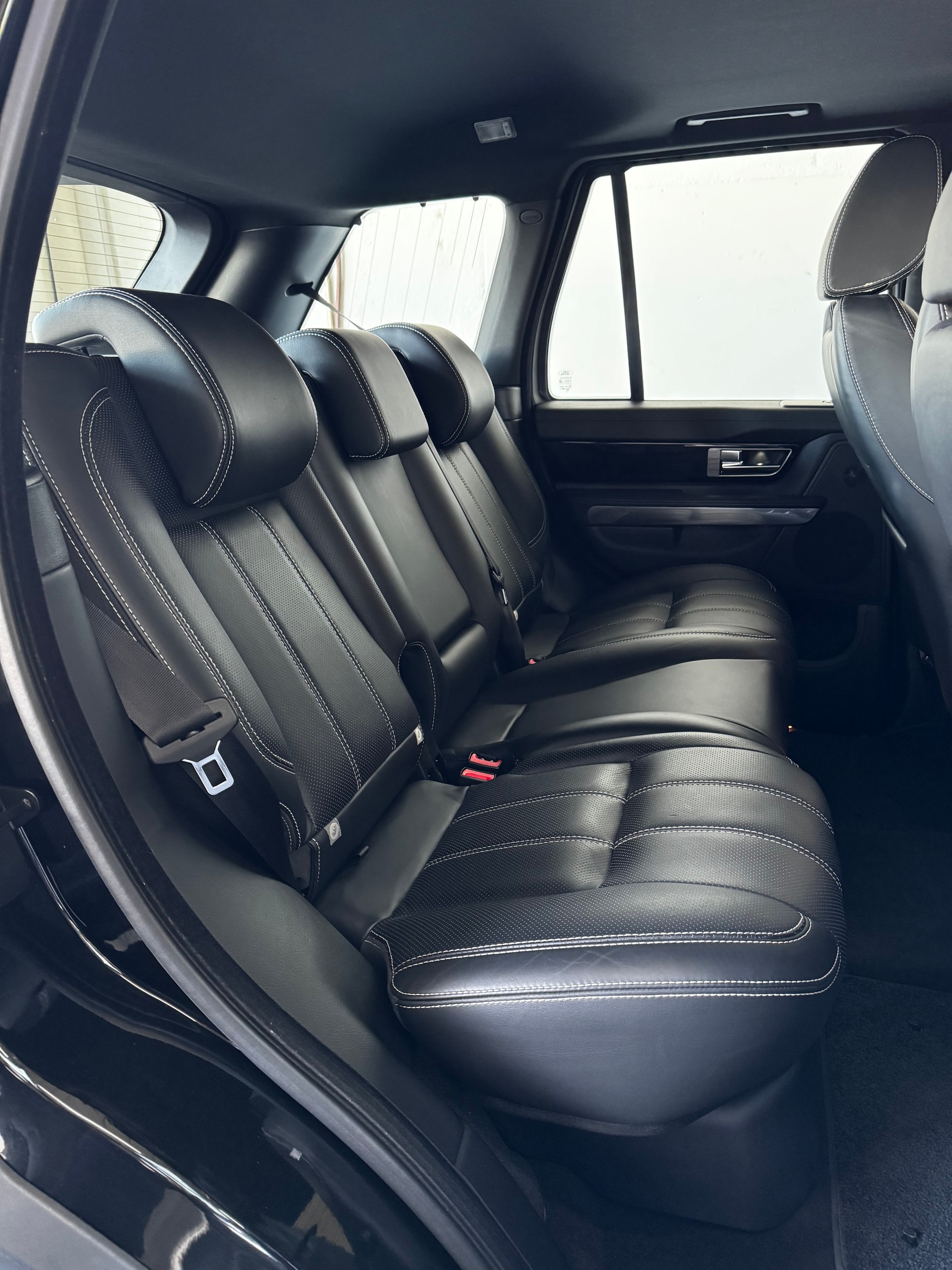 LAND ROVER Range Rover Sport 3.0 TDV6 HSE Automatic-image-23