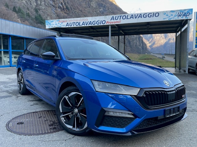 SKODA Octavia Combi 2.0 TSI DSG RS