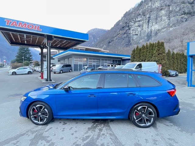 SKODA Octavia Combi 2.0 TSI DSG RS-image-8