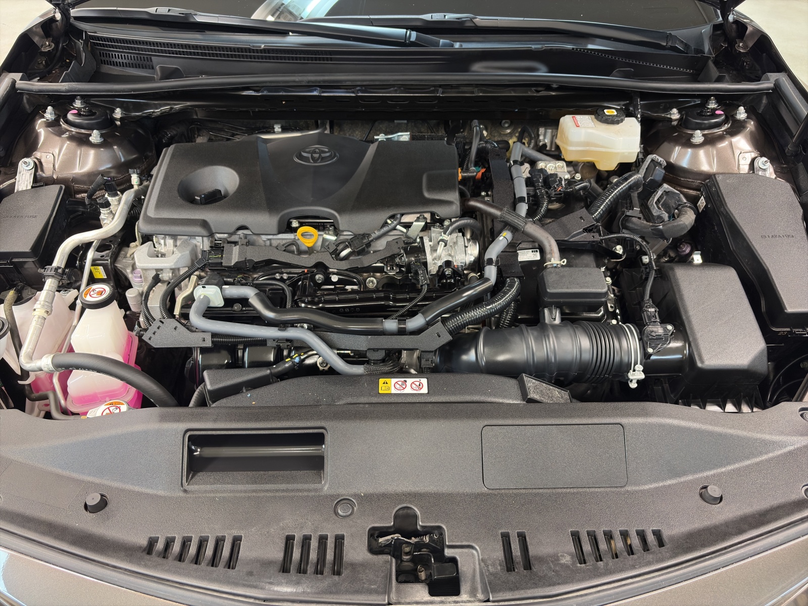 TOYOTA Camry 2.5 HSD e-CVT Prem.-image-19