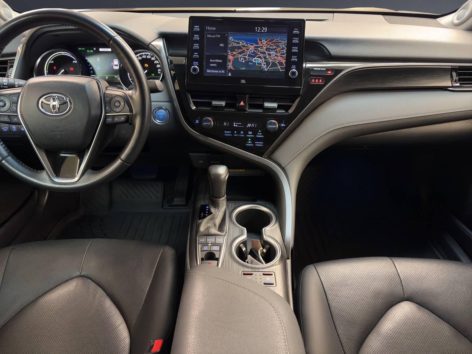 TOYOTA Camry 2.5 HSD e-CVT Prem.-image-11