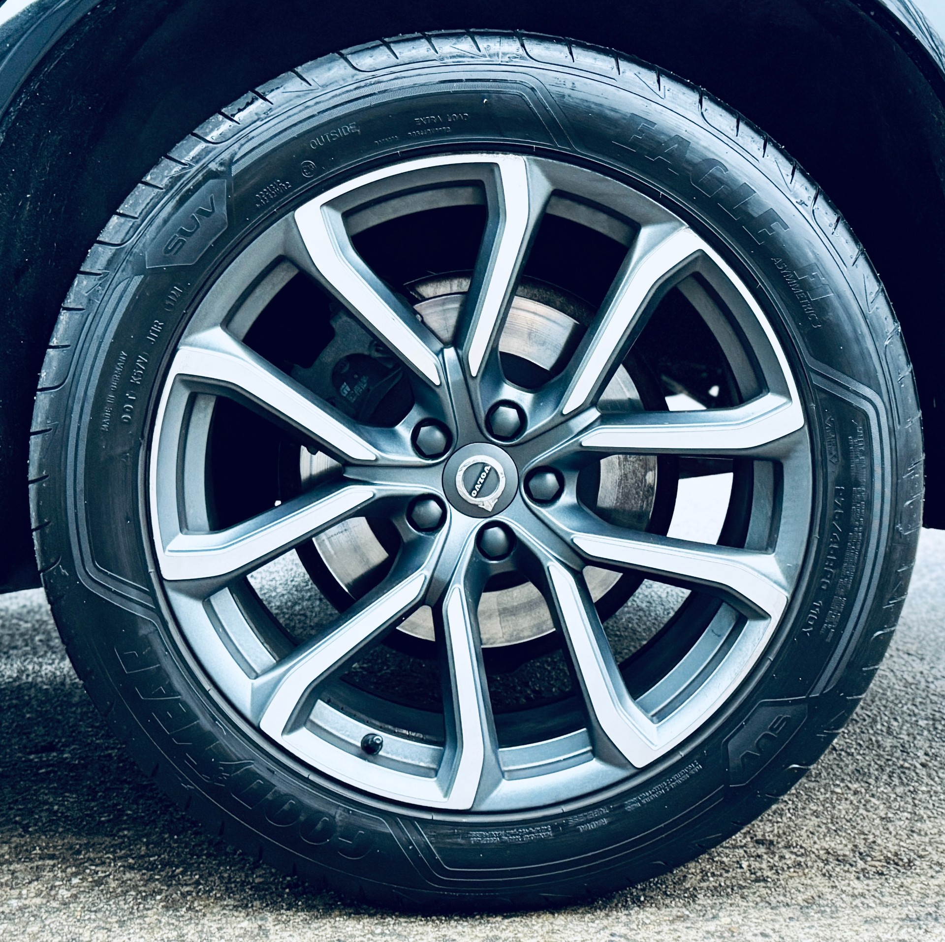 VOLVO XC90 D5 AWD Inscription Geartronic-image-28