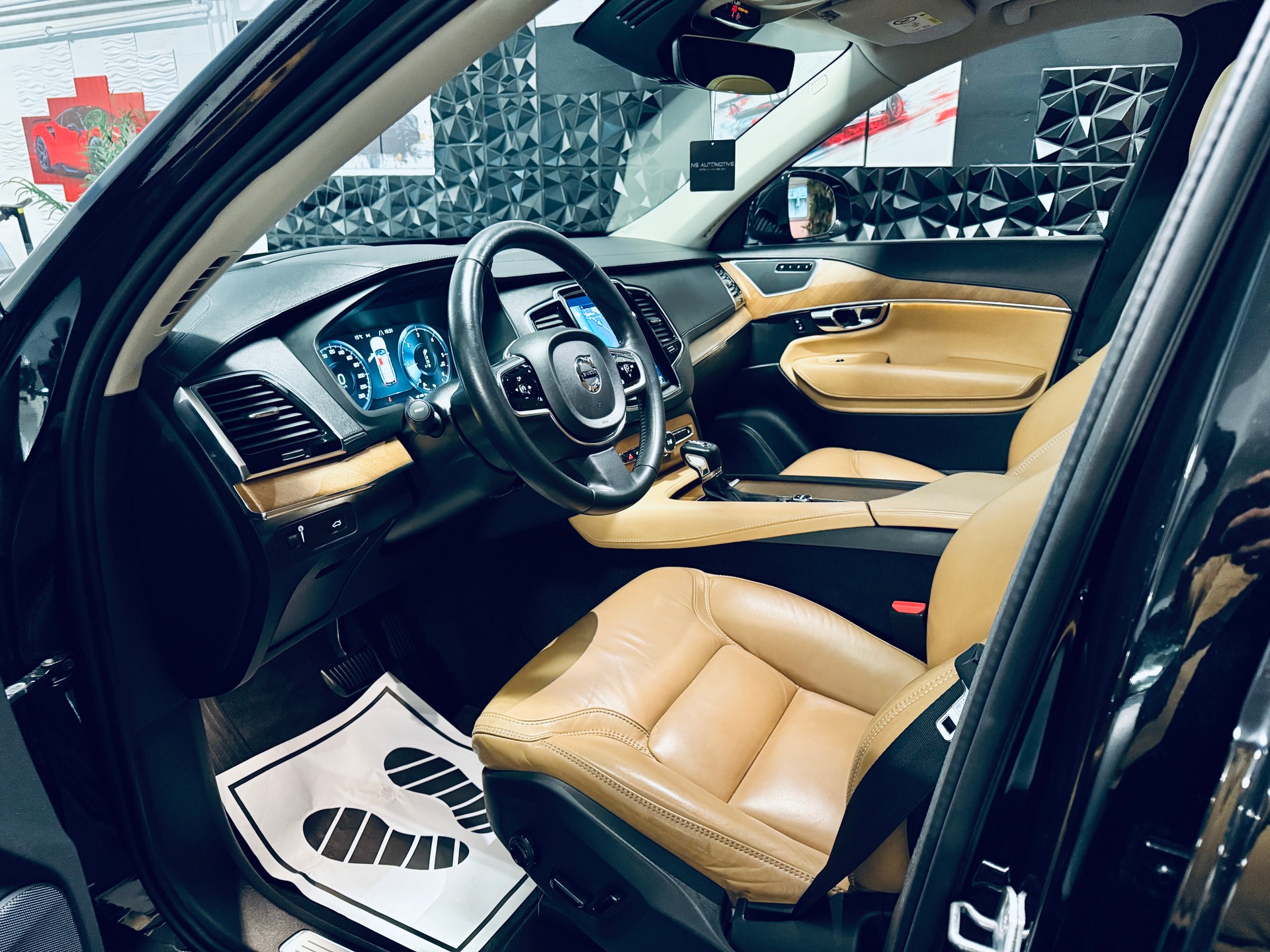 VOLVO XC90 D5 AWD Inscription Geartronic-image-9