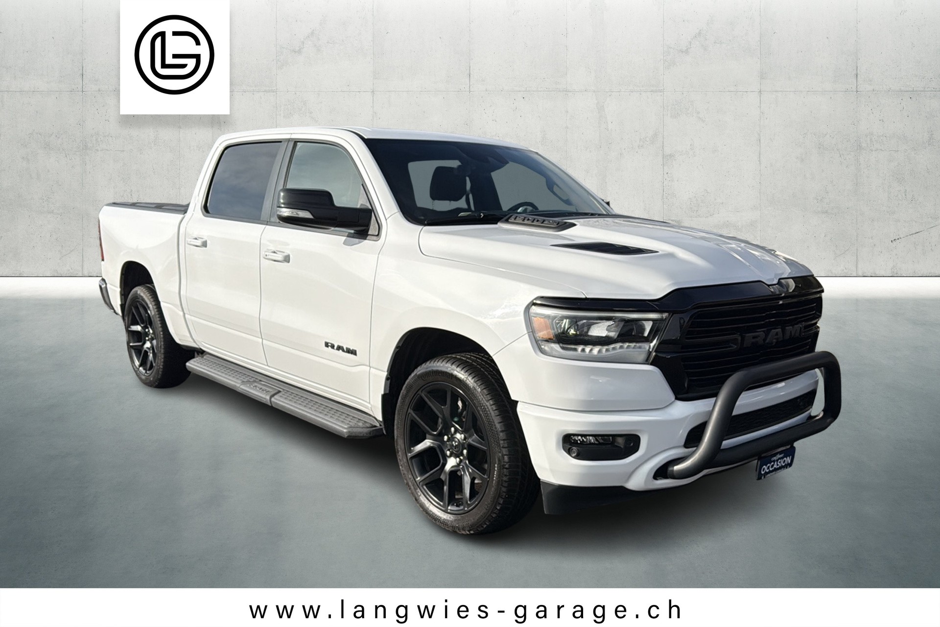 DODGE RAM 1500 Sport-image-4