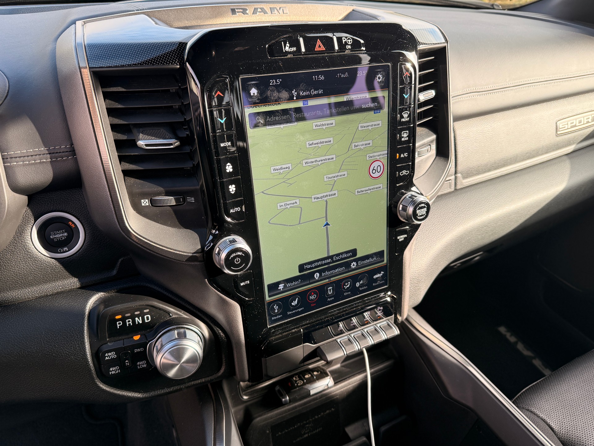 DODGE RAM 1500 Sport-image-9