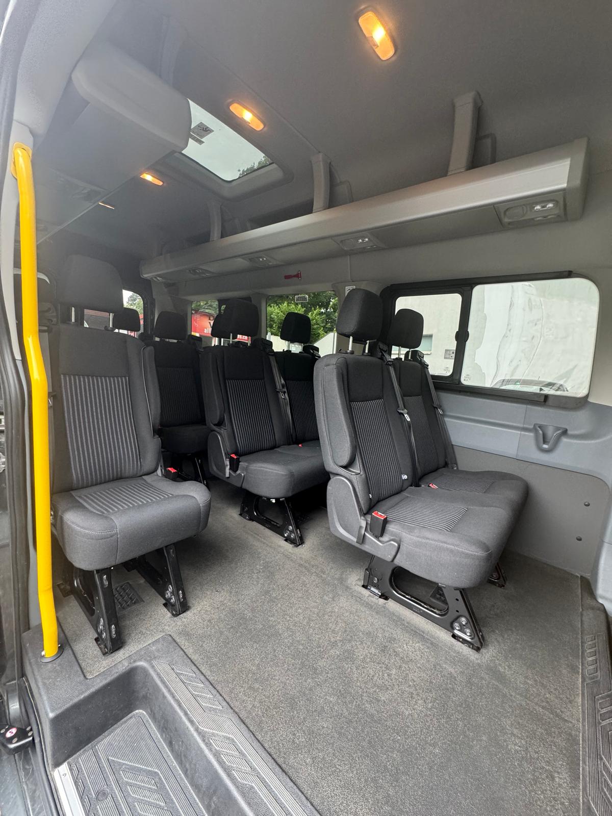FORD Transit-showroom-element-3