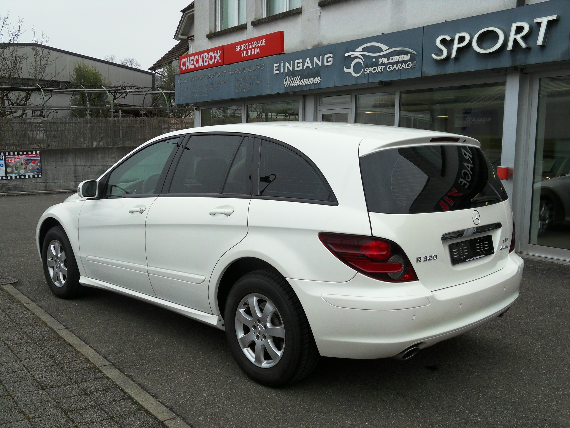 MERCEDES-BENZ R 320 CDI 4Matic 7G-Tronic-image-6
