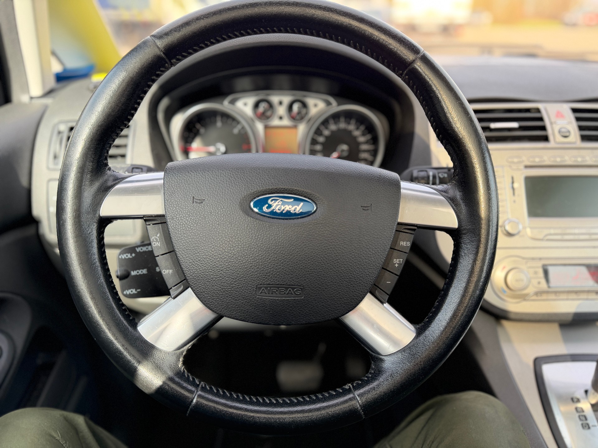 FORD C-Max 2.0 TDCi Titanium PowerShift Automat Panorama-image-14