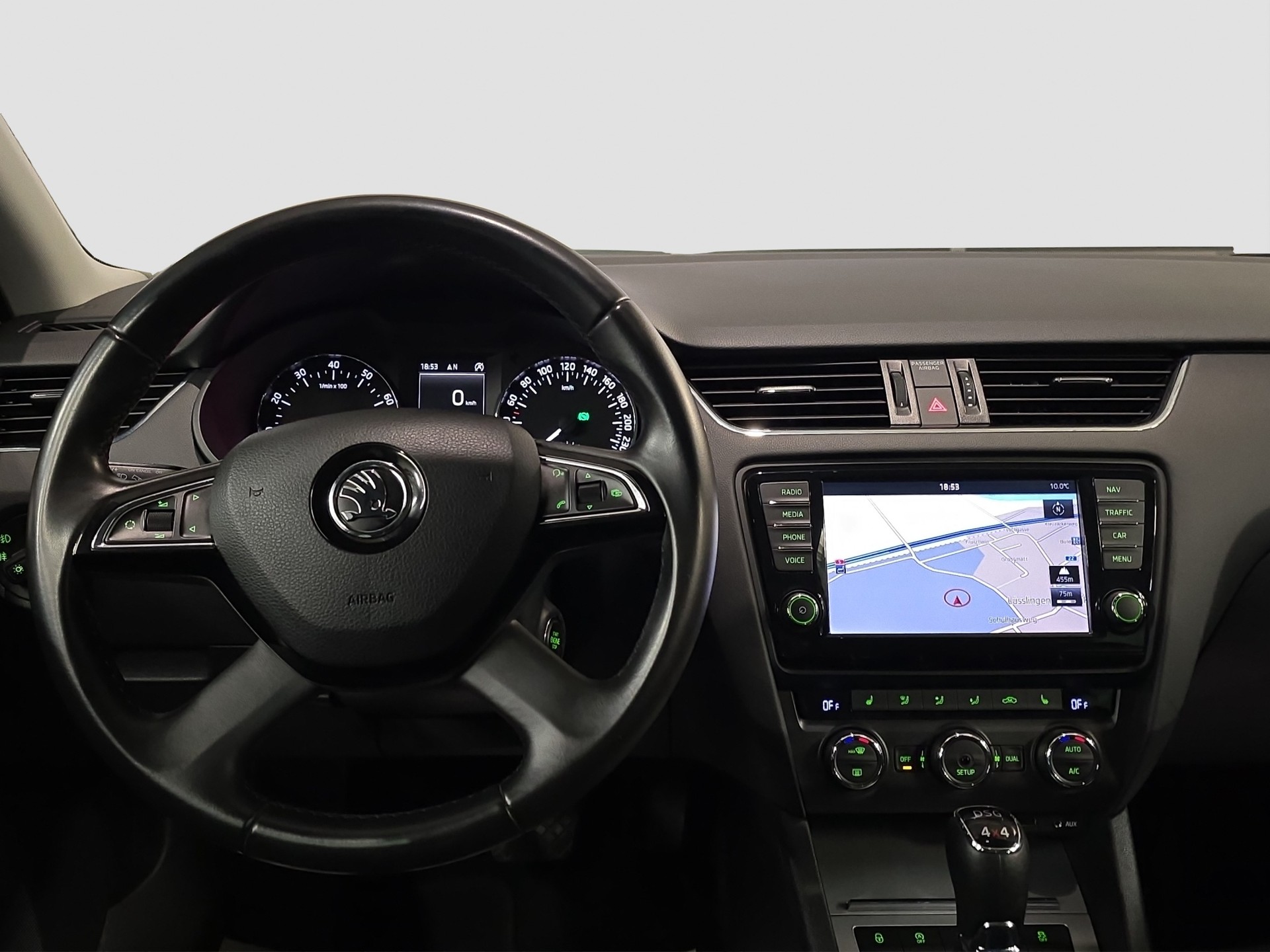 SKODA Octavia Combi 1.8 TSI Elegance 4x4 DSG-image-11
