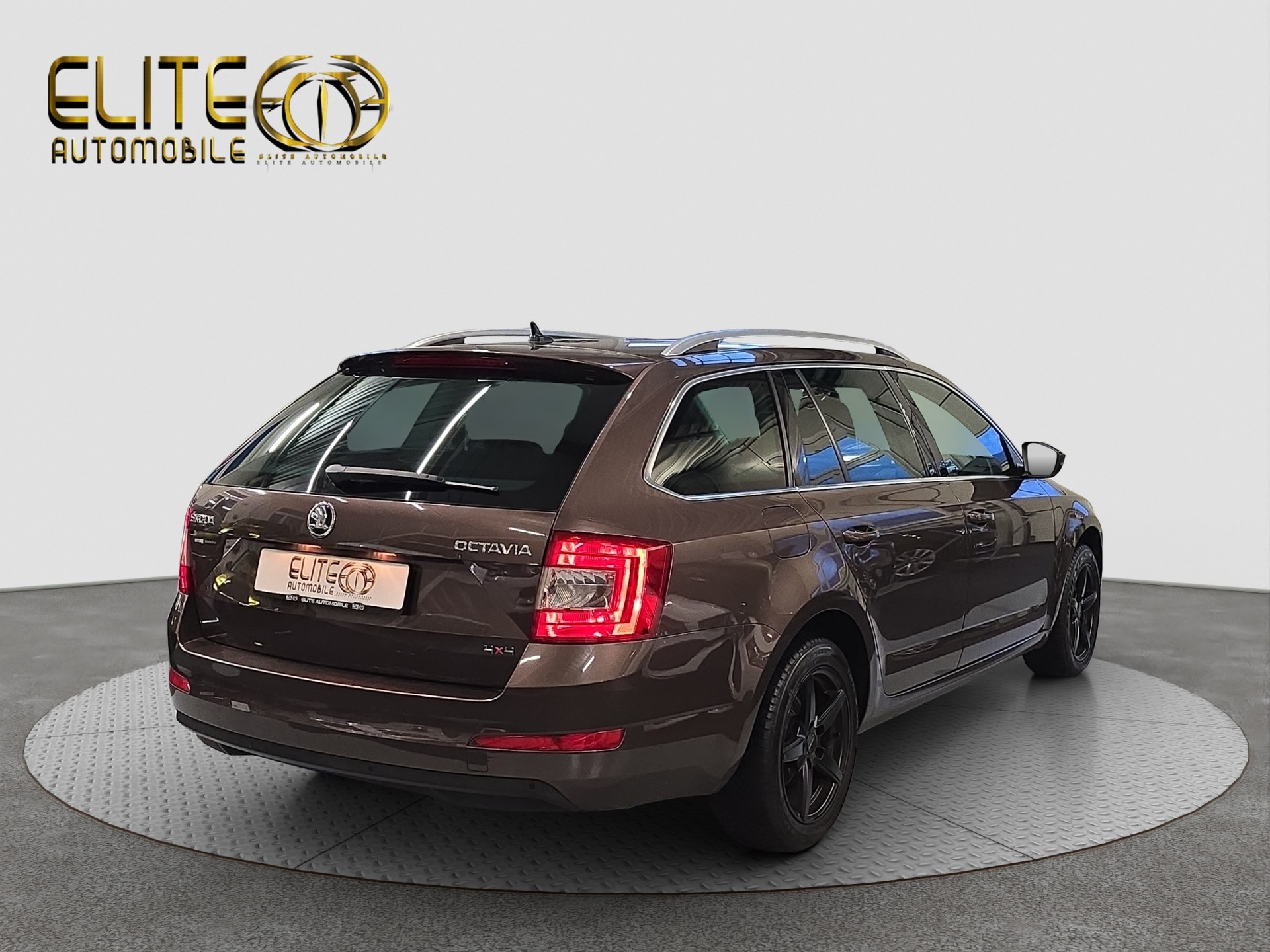 SKODA Octavia Combi 1.8 TSI Elegance 4x4 DSG-image-7